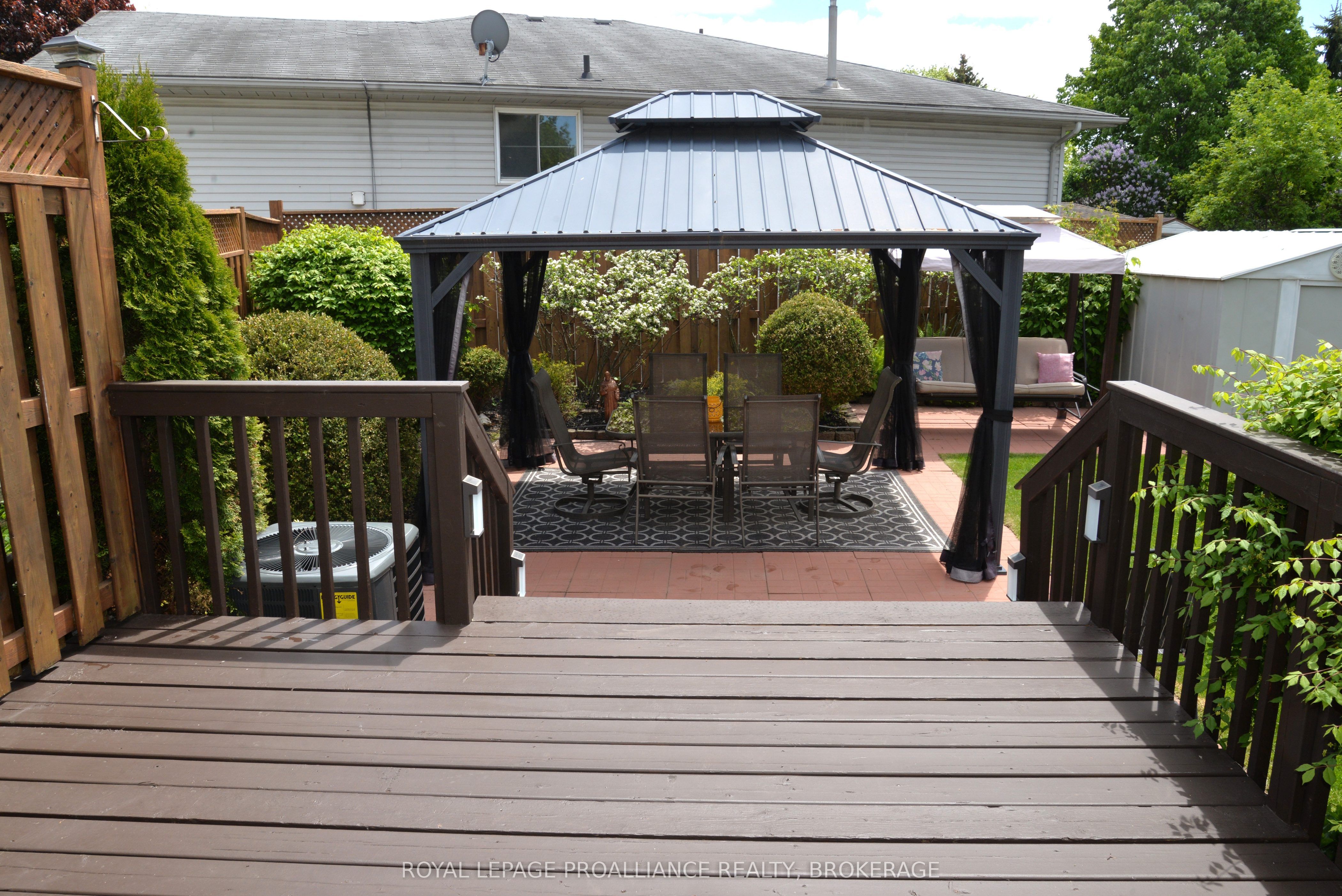 964 Uxbridge Crescent Property Photo 21