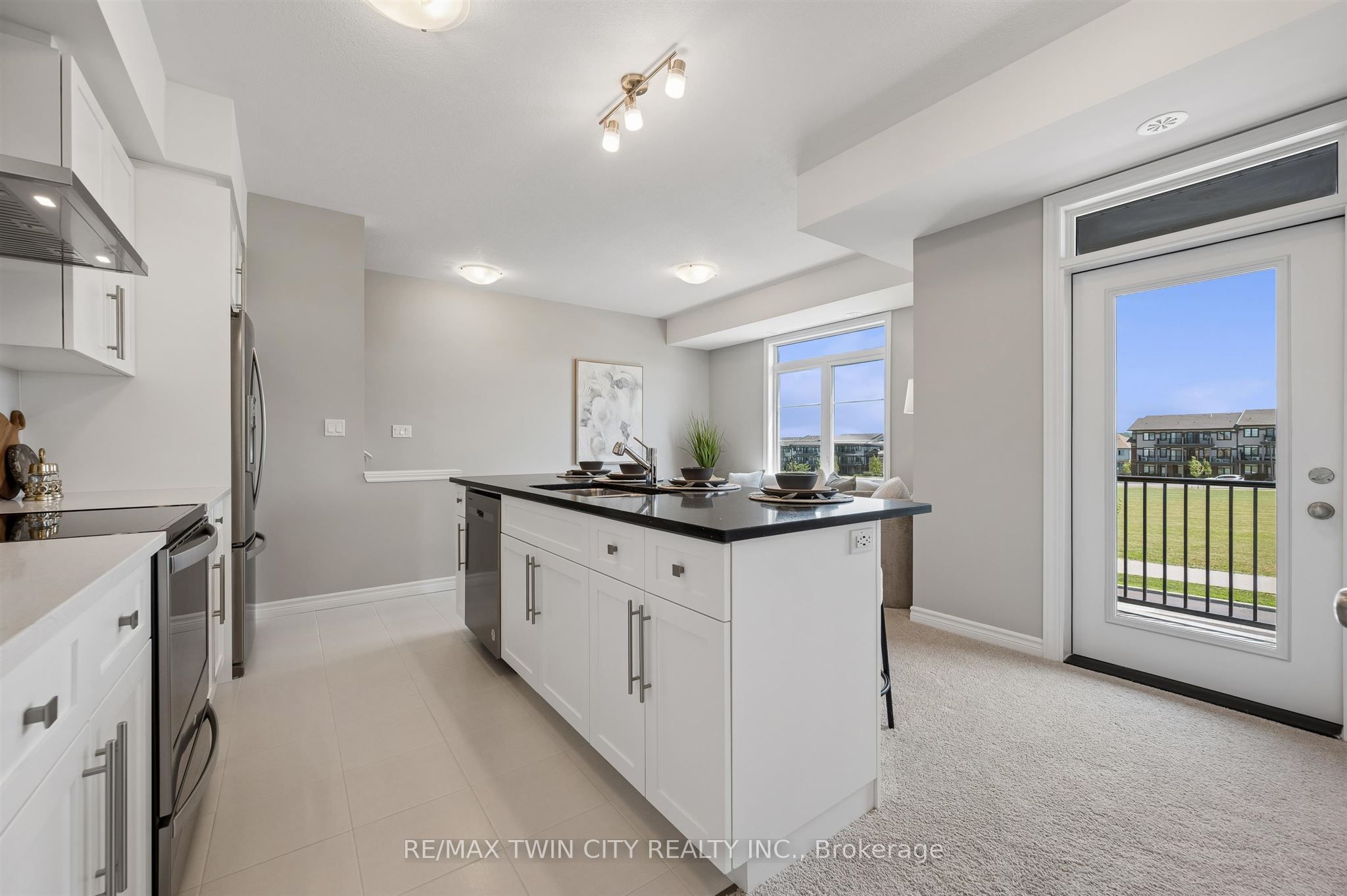 8 Oat Lane Property Photo 5