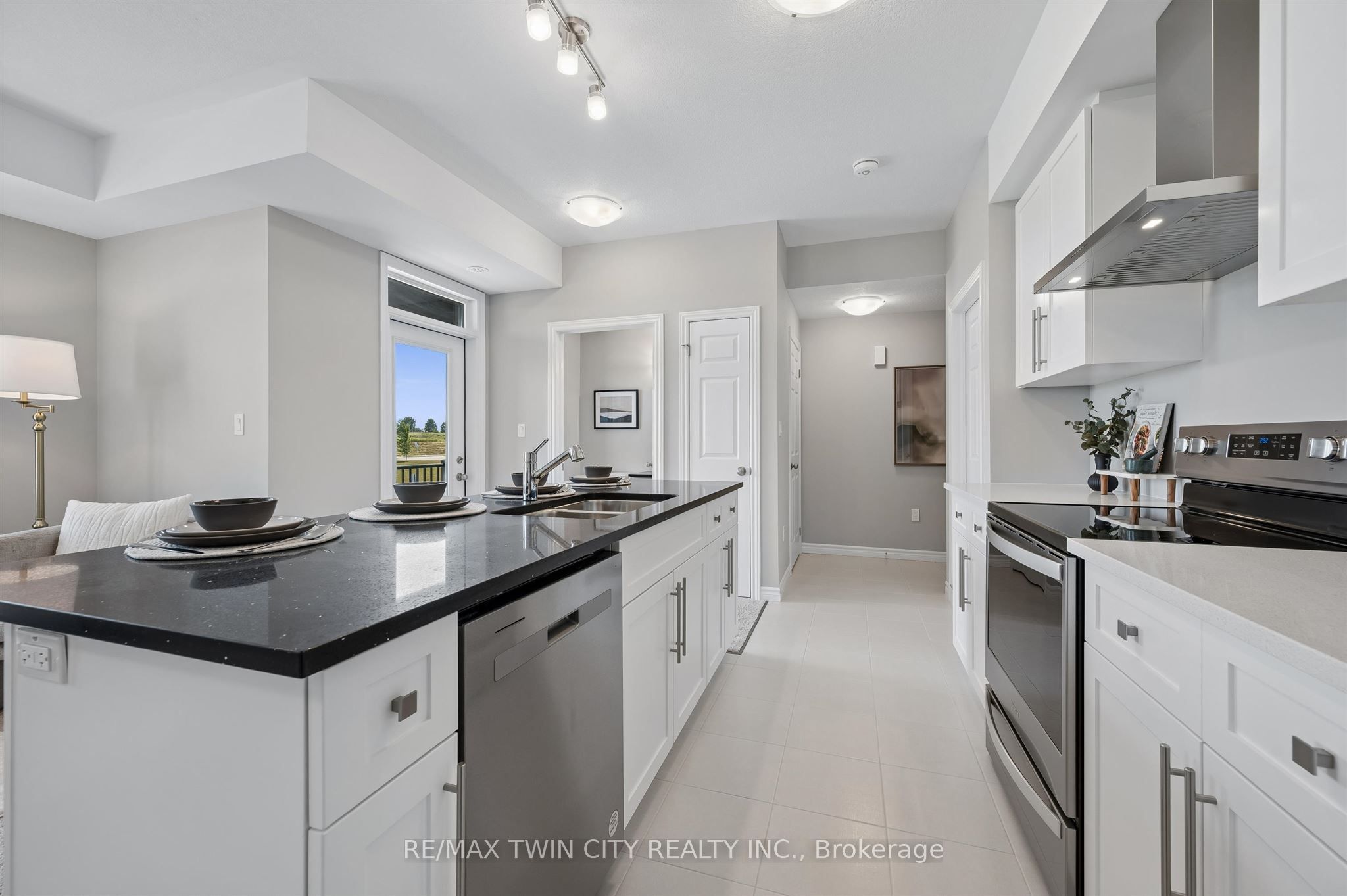 8 Oat Lane Property Photo 15
