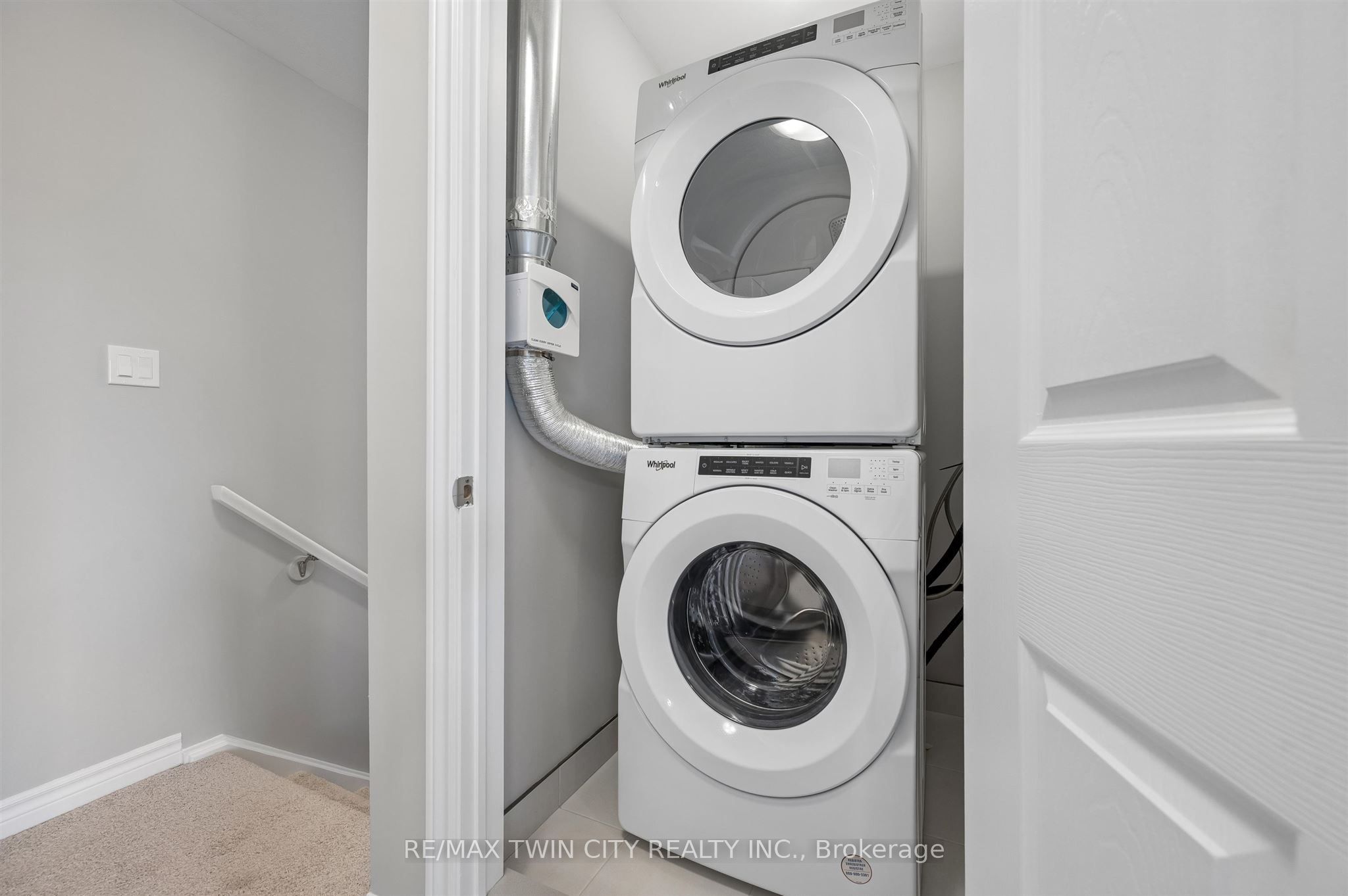 8 Oat Lane Property Photo 31