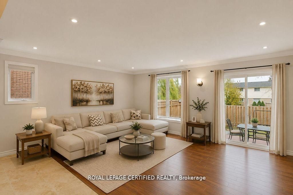 35 Trenholme Crescent Property Photo 11