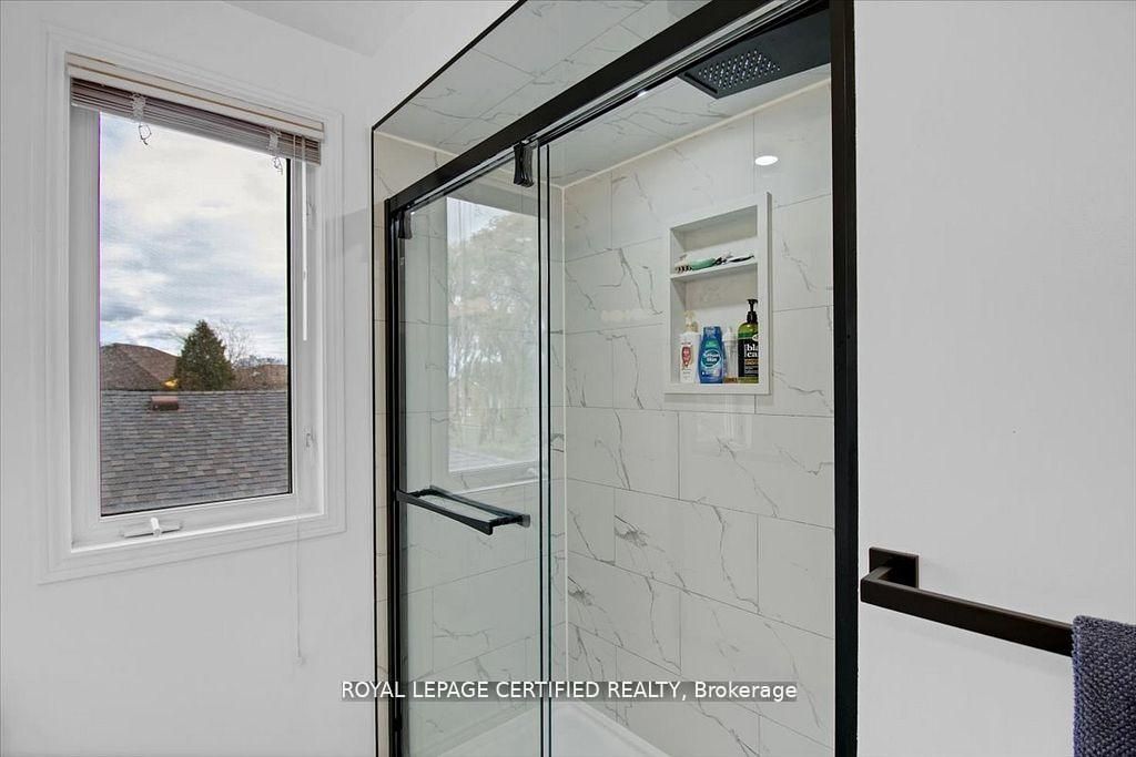35 Trenholme Crescent Property Photo 18