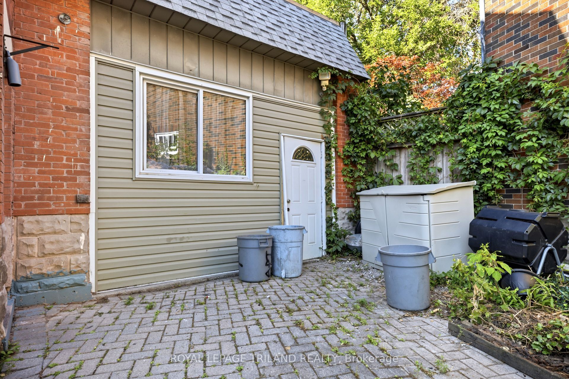 193 Wharncliffe Road N Property Photo 29