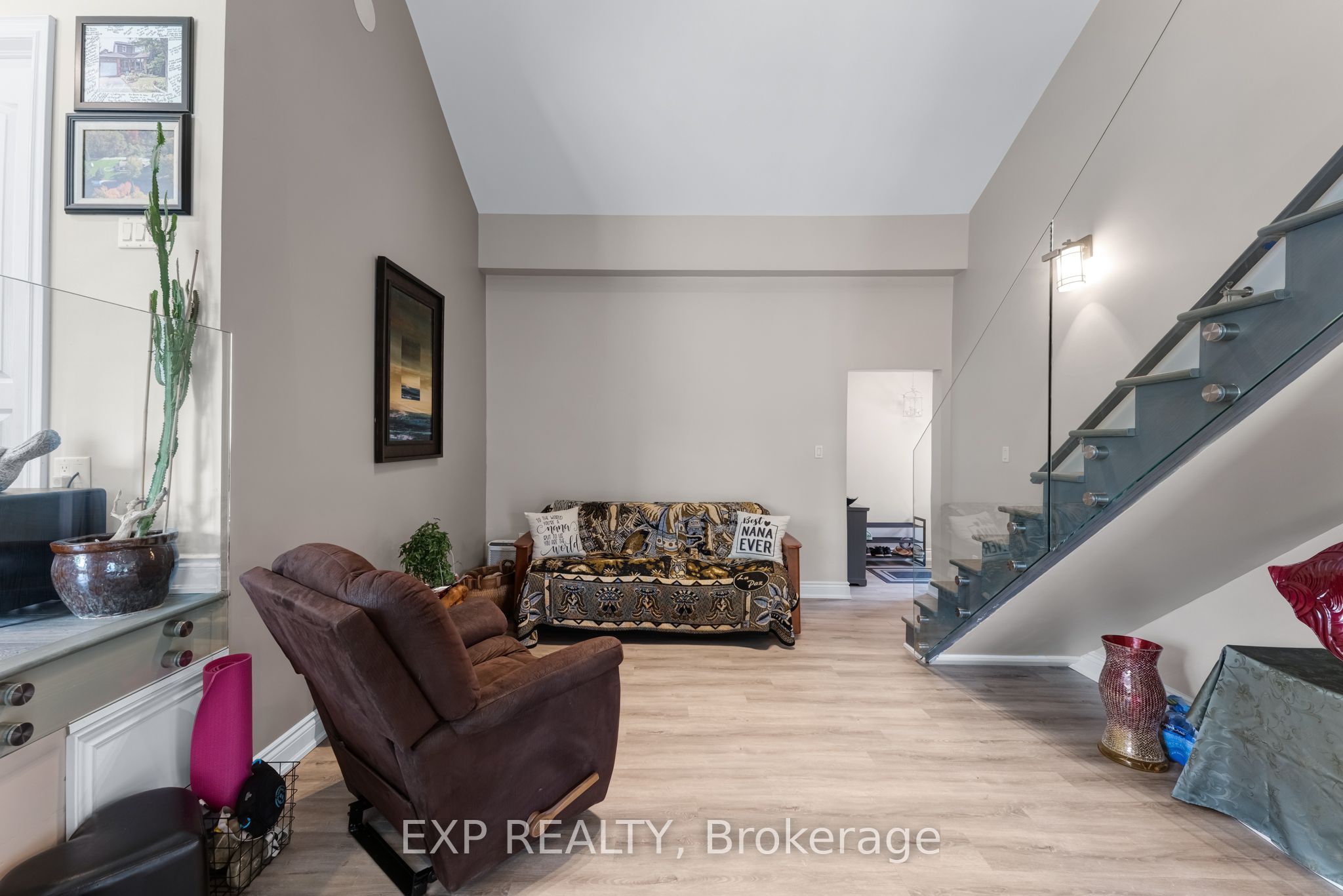 87 Superior Road Property Photo 7