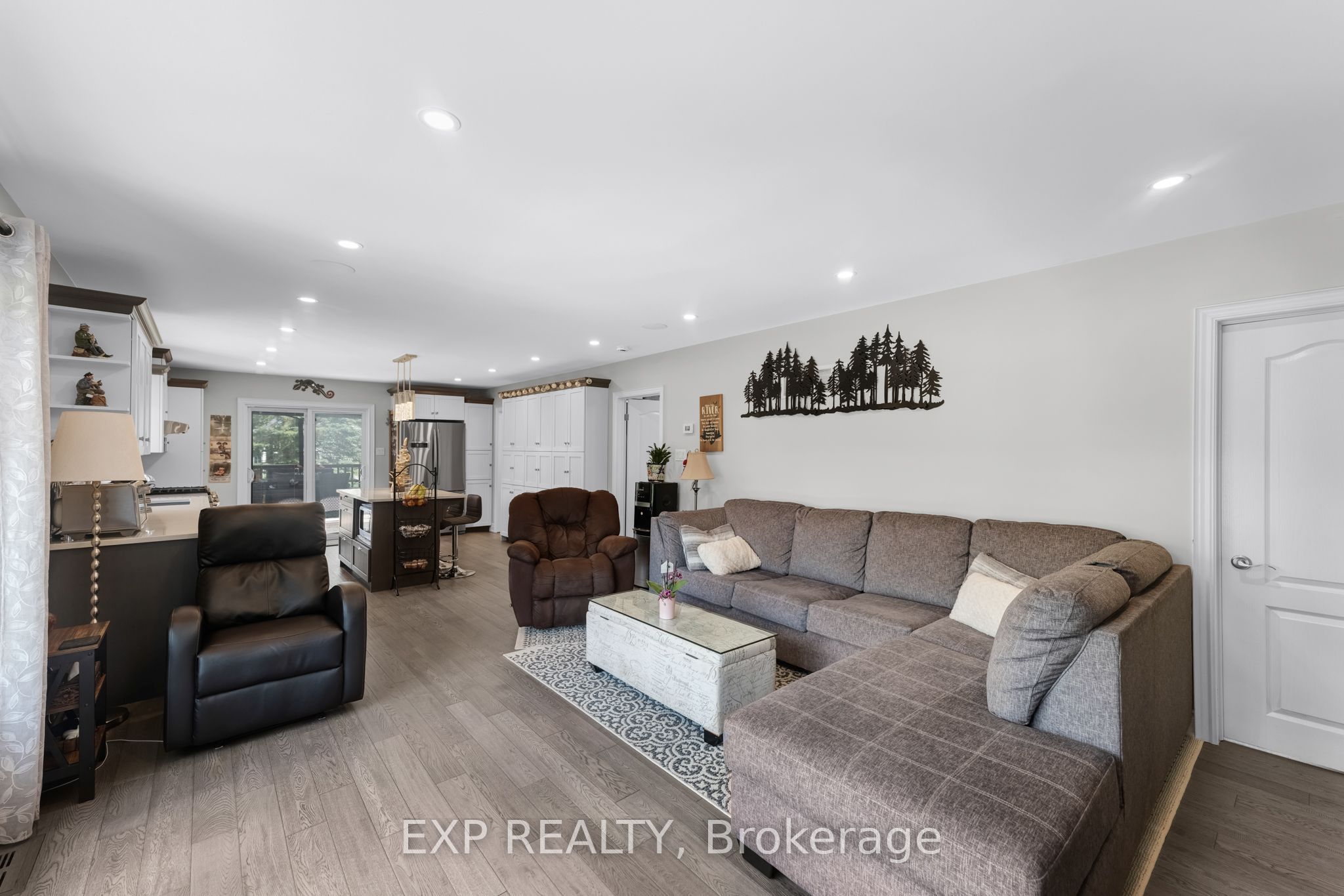 87 Superior Road Property Photo 9