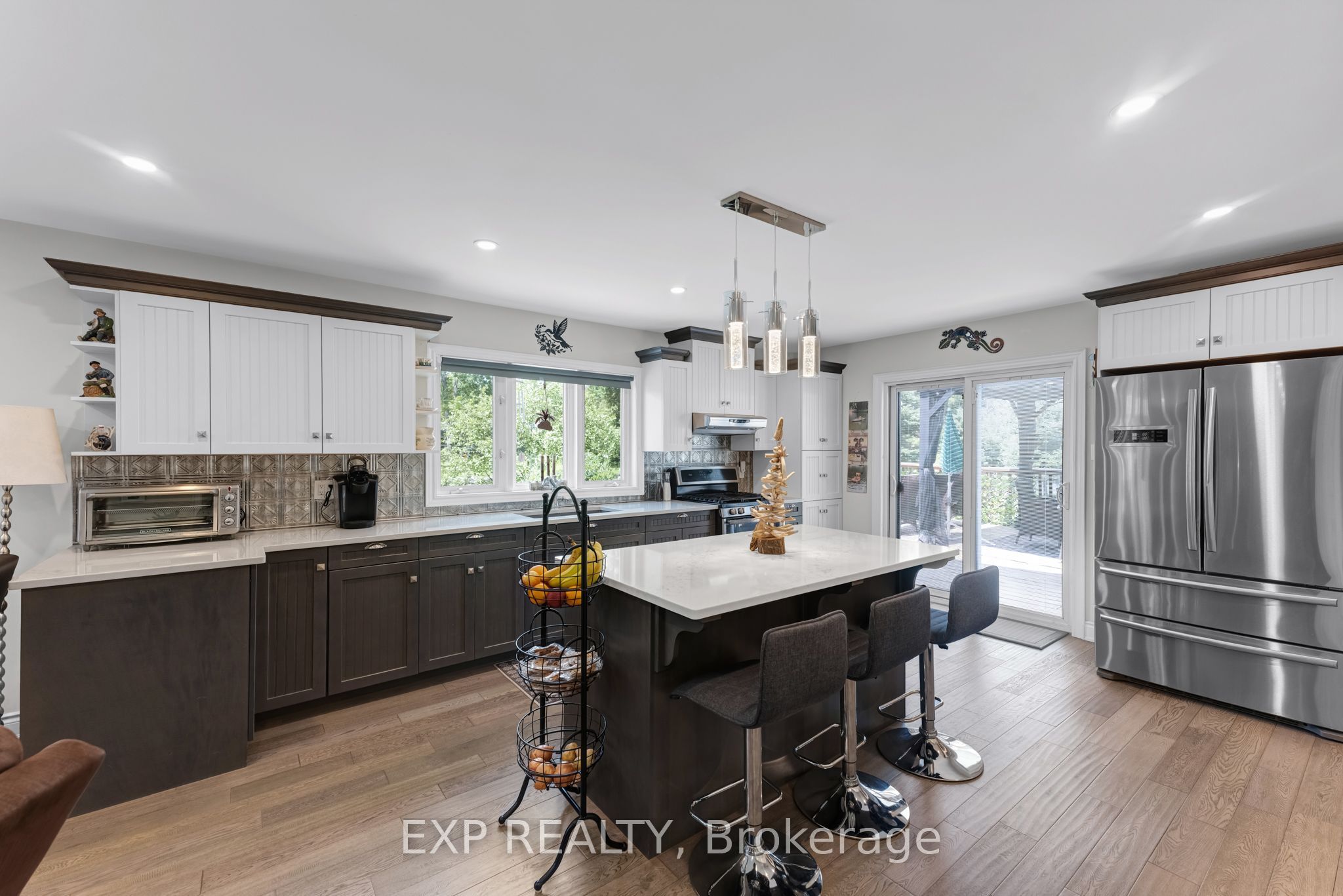 87 Superior Road Property Photo 13