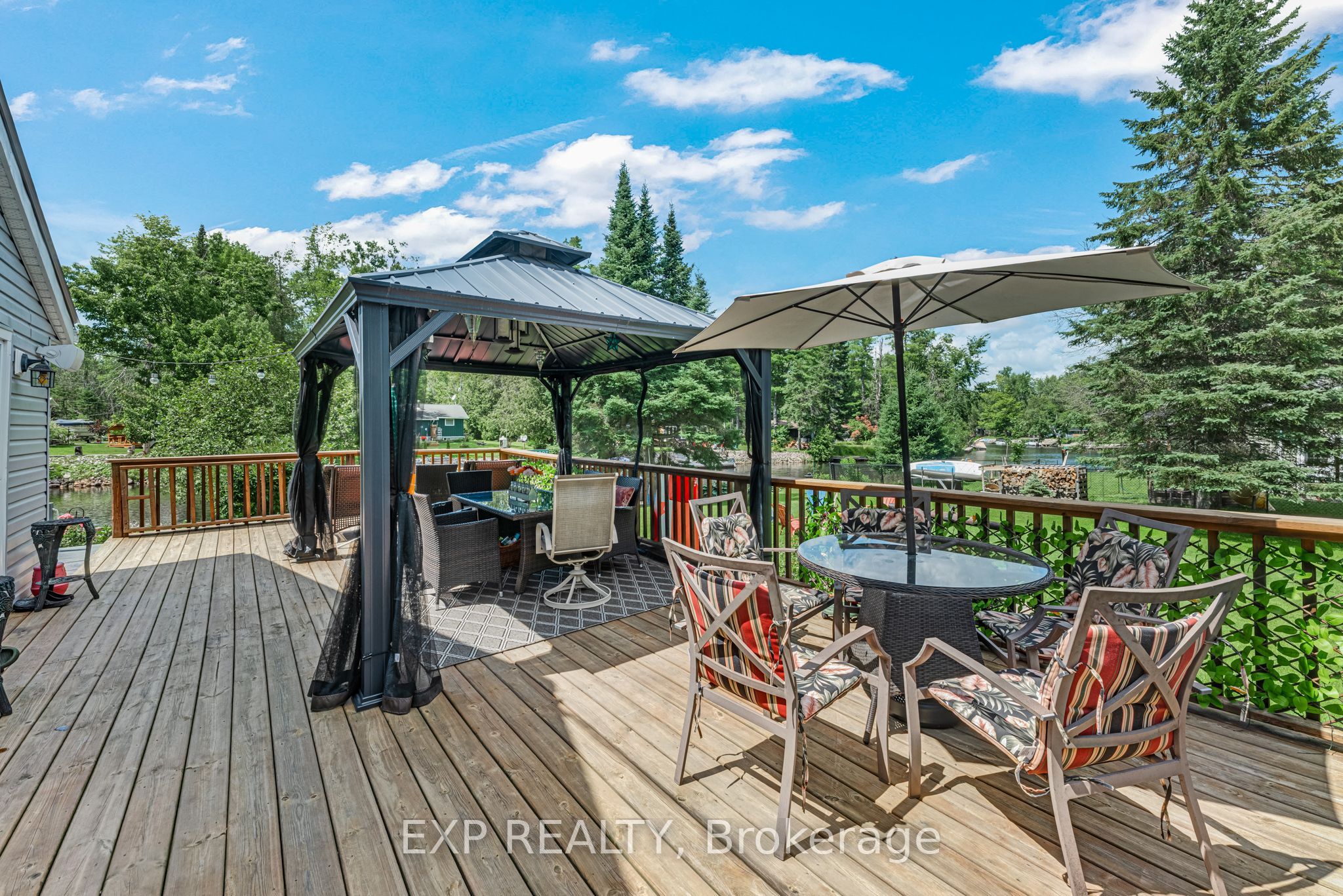 87 Superior Road Property Photo 38