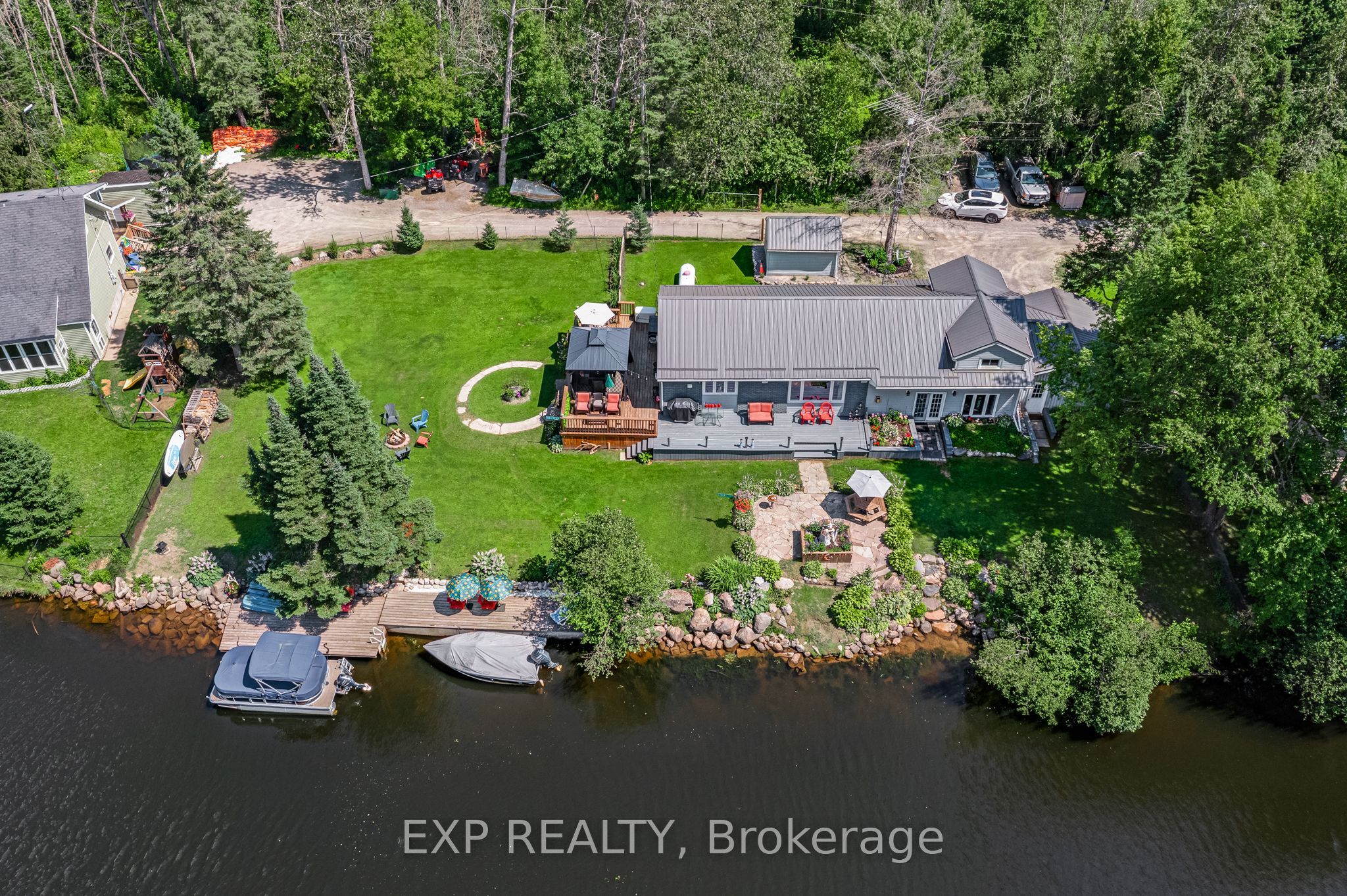 87 Superior Road Property Photo 48