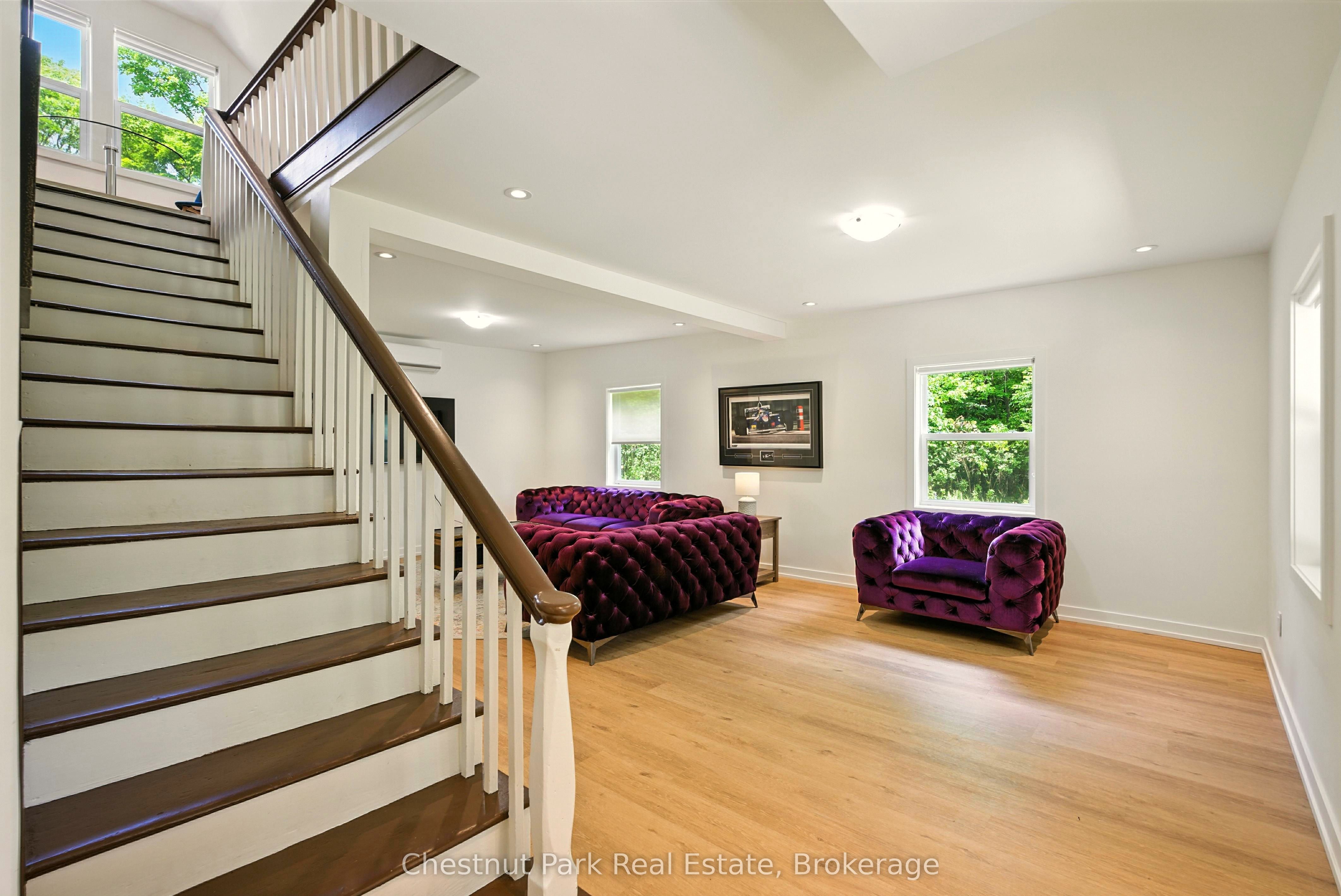 1435 Juddhaven Road Property Photo 8