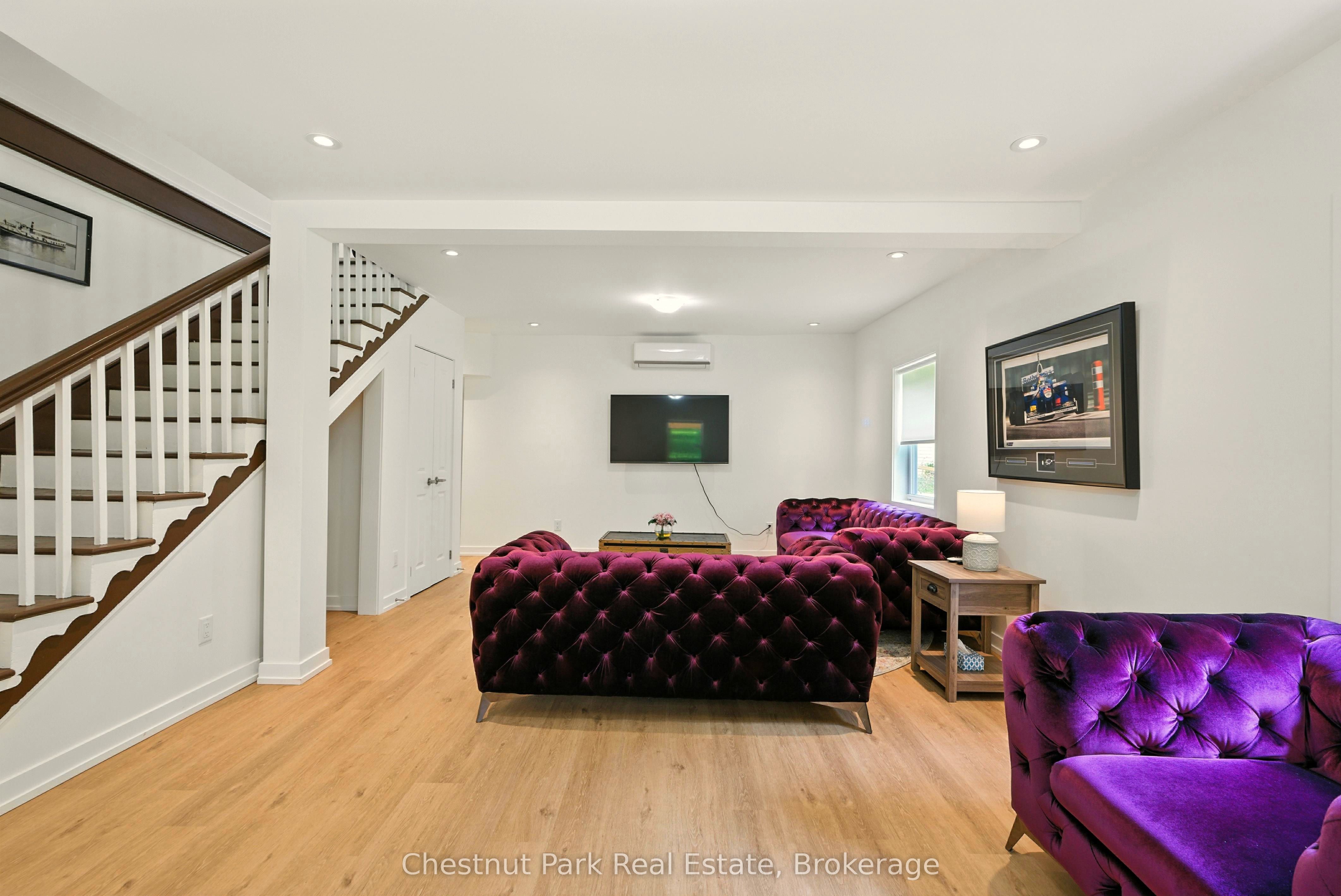 1435 Juddhaven Road Property Photo 9