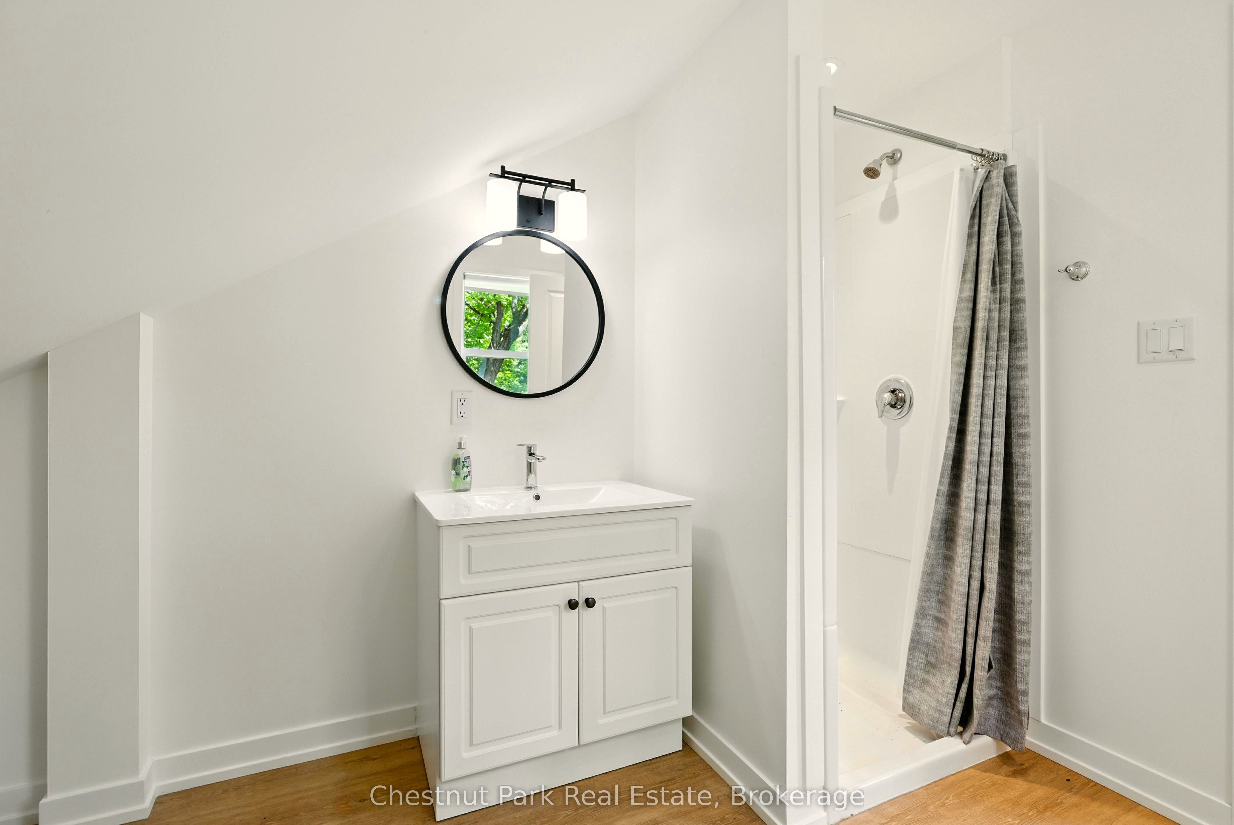 1435 Juddhaven Road Property Photo 18