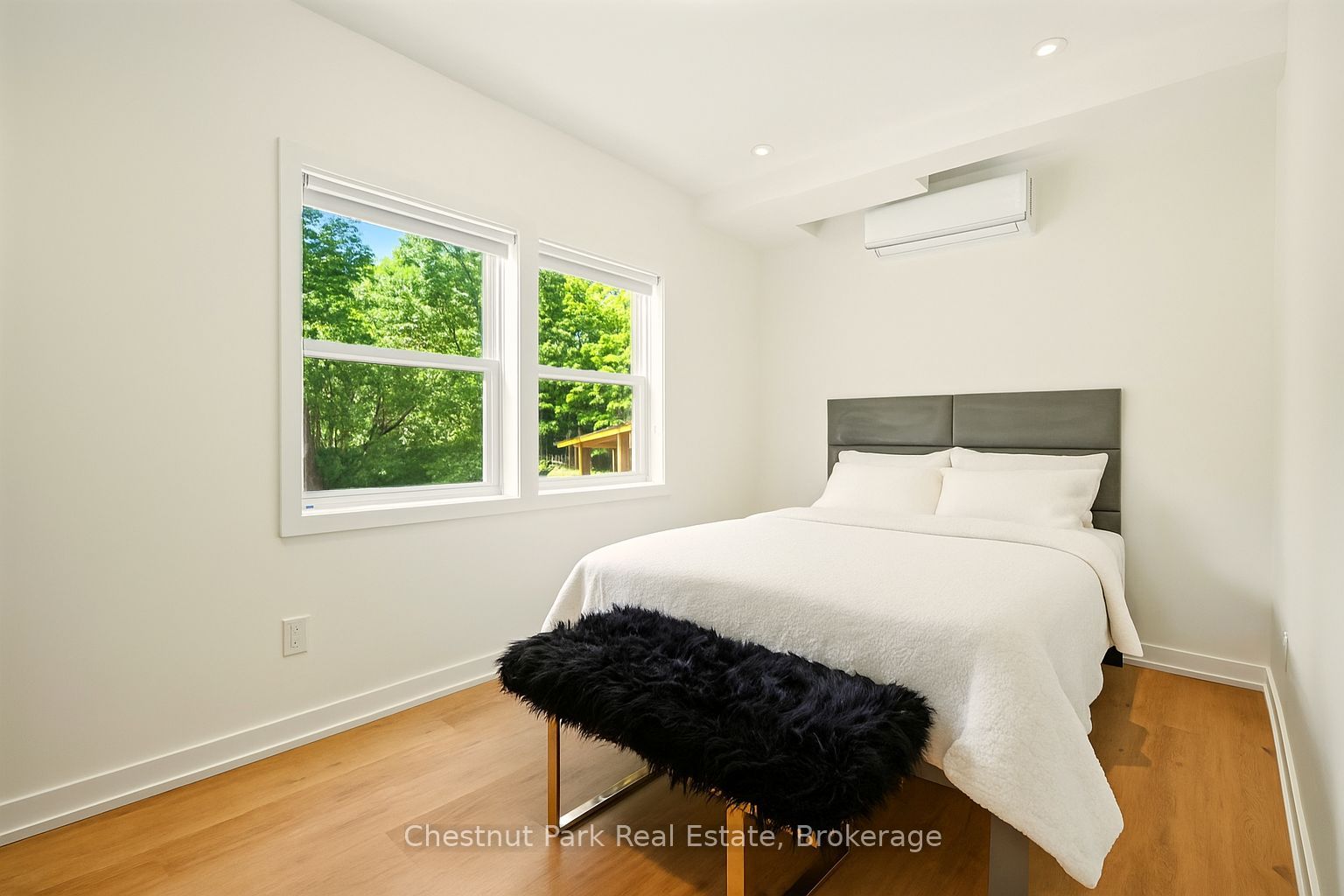 1435 Juddhaven Road Property Photo 19