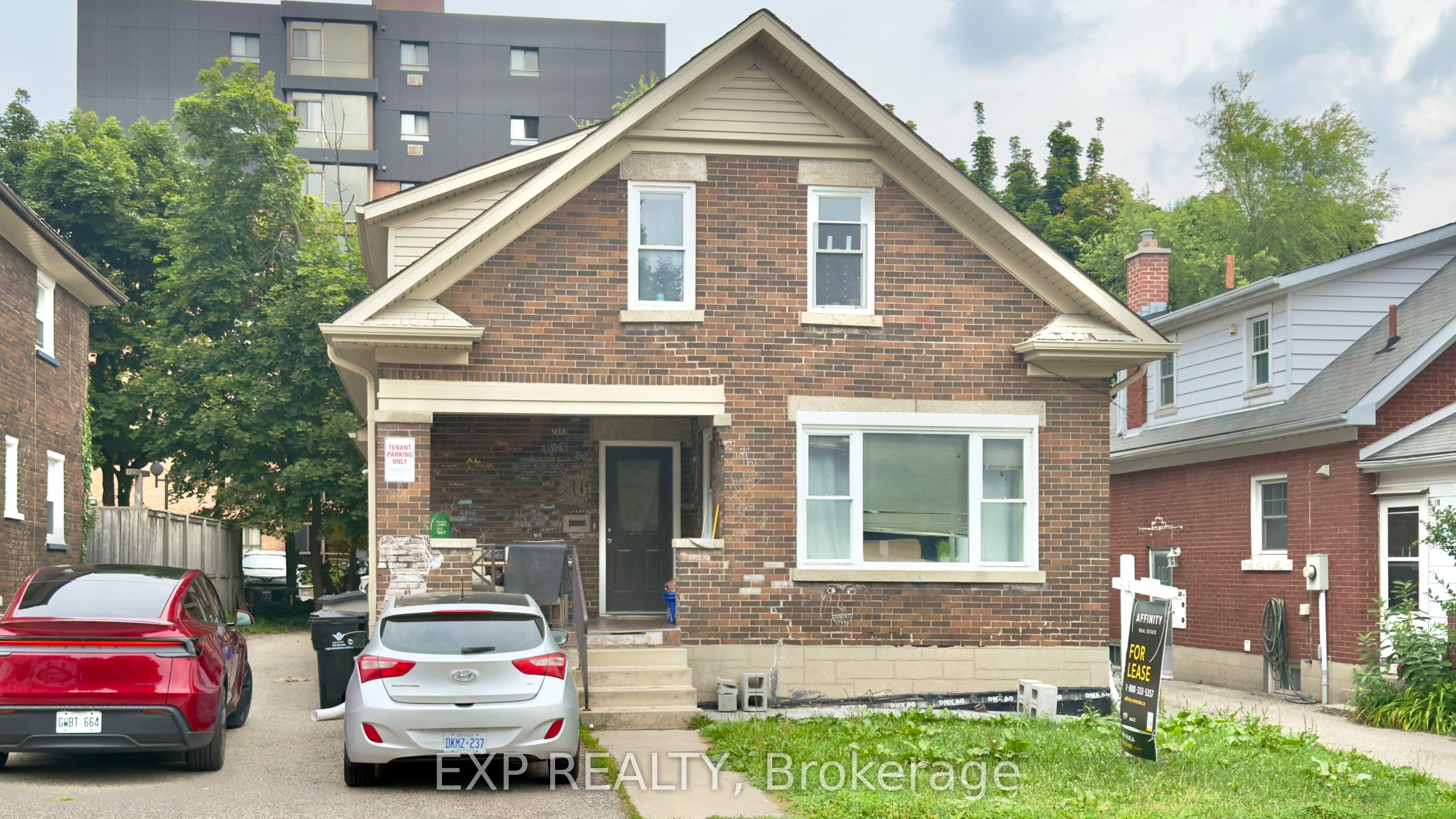 16 Marshall Street Property Photo 1