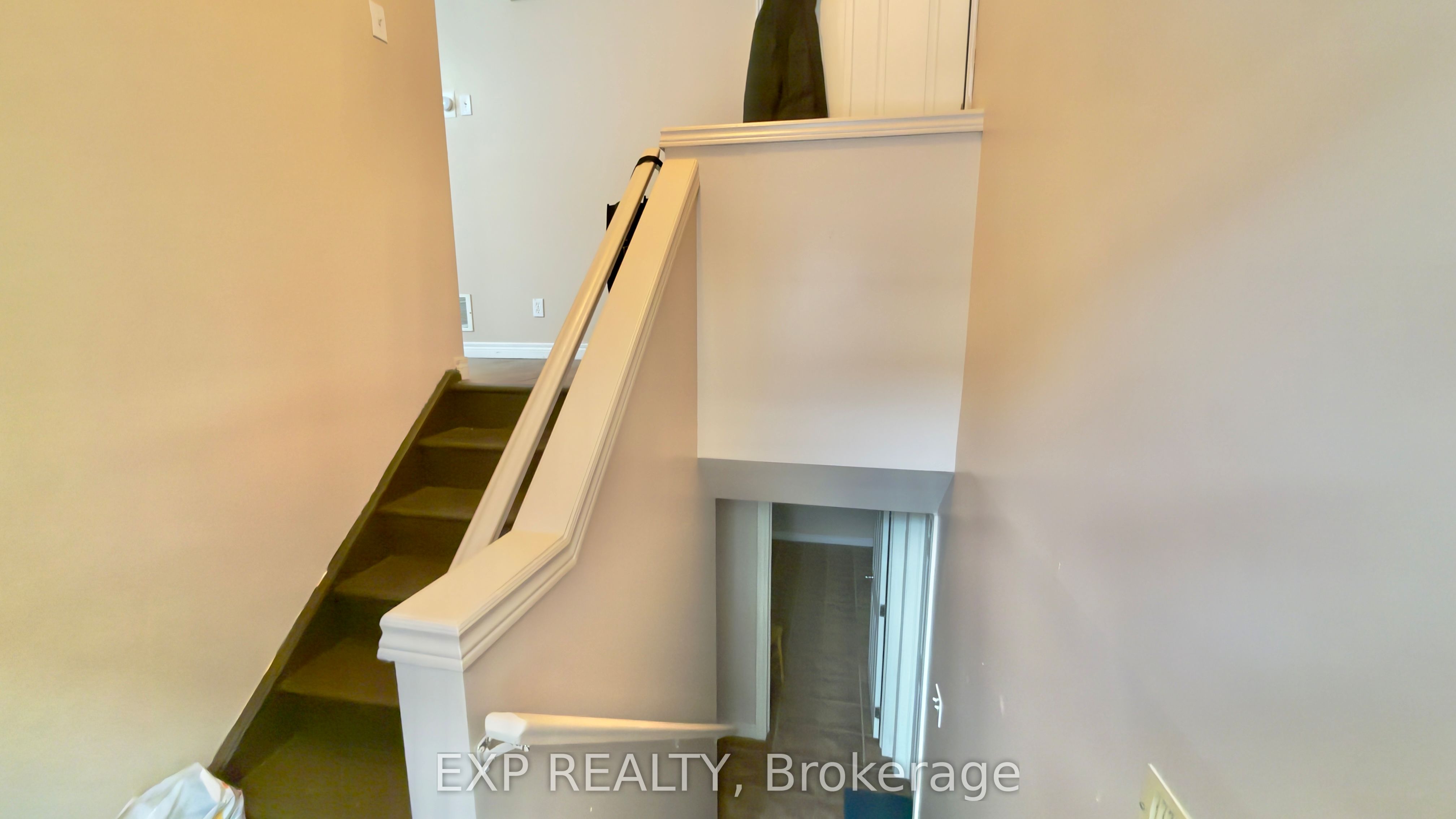 16 Marshall Street Property Photo 11