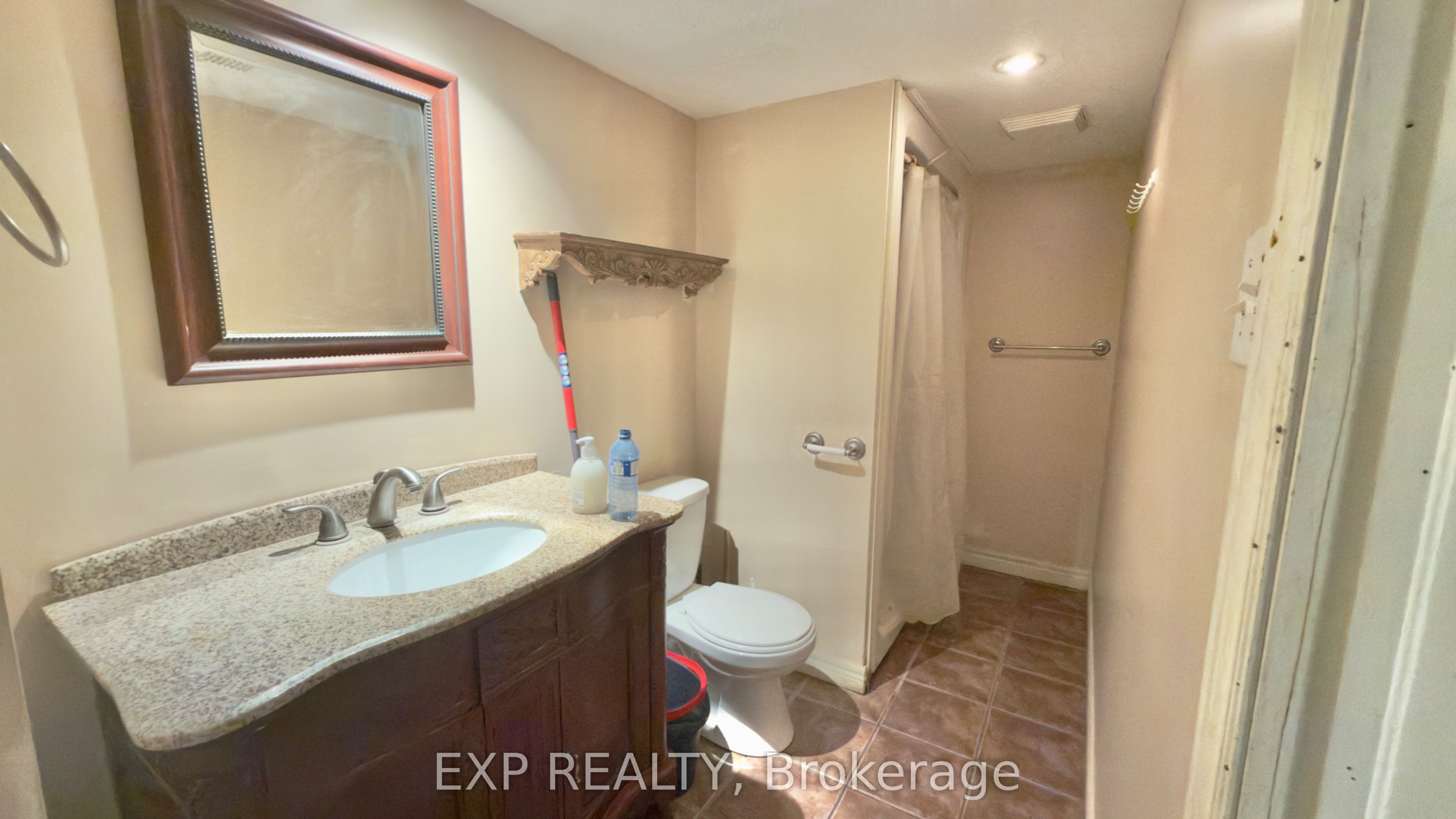 16 Marshall Street Property Photo 12
