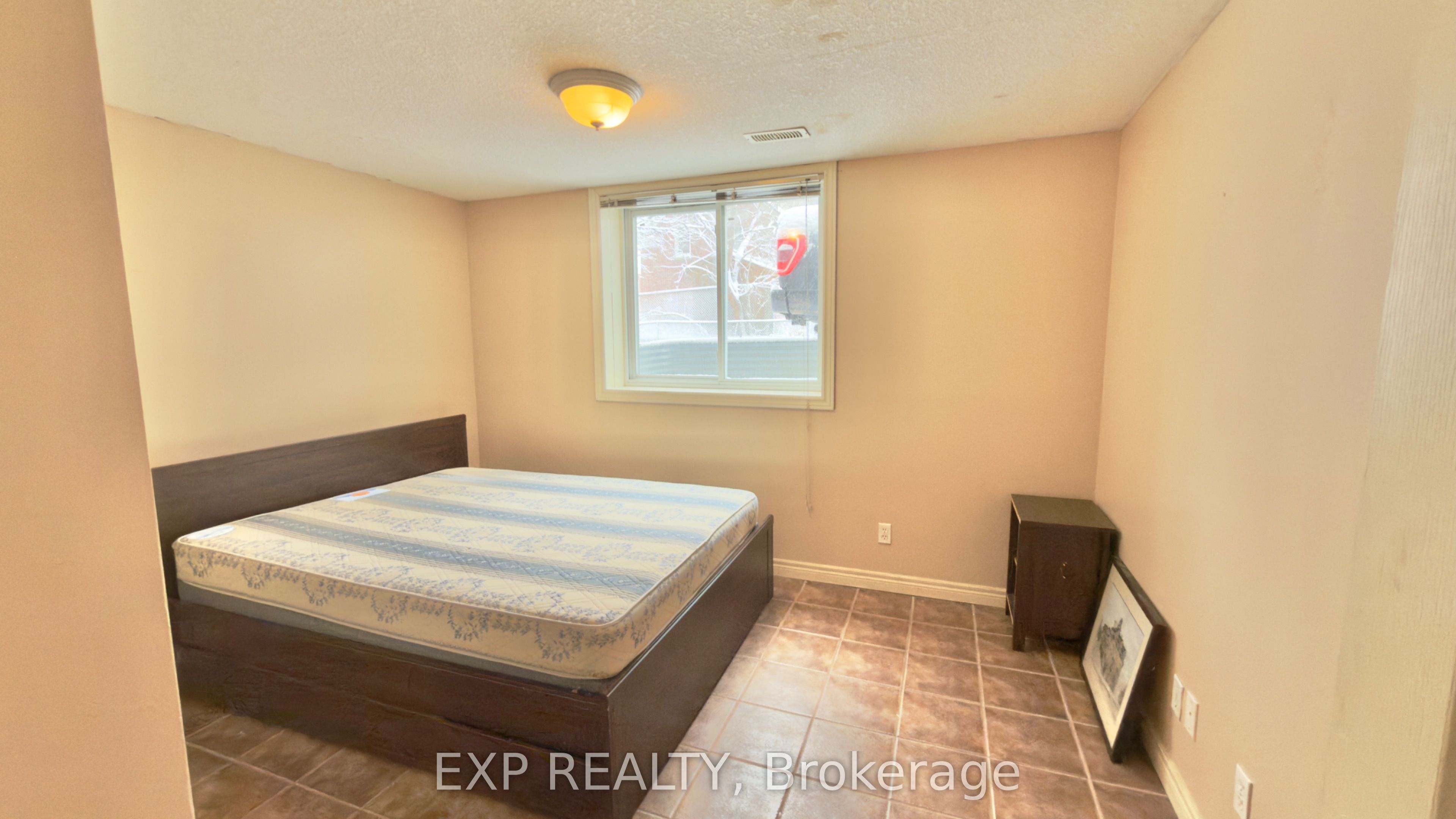 16 Marshall Street Property Photo 17