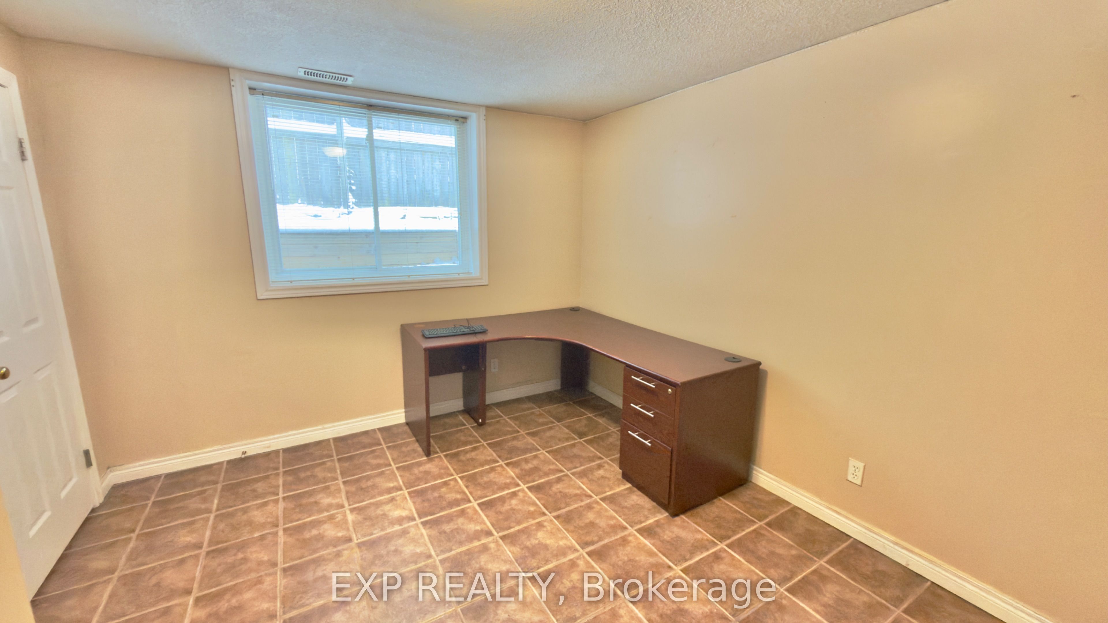 16 Marshall Street Property Photo 20