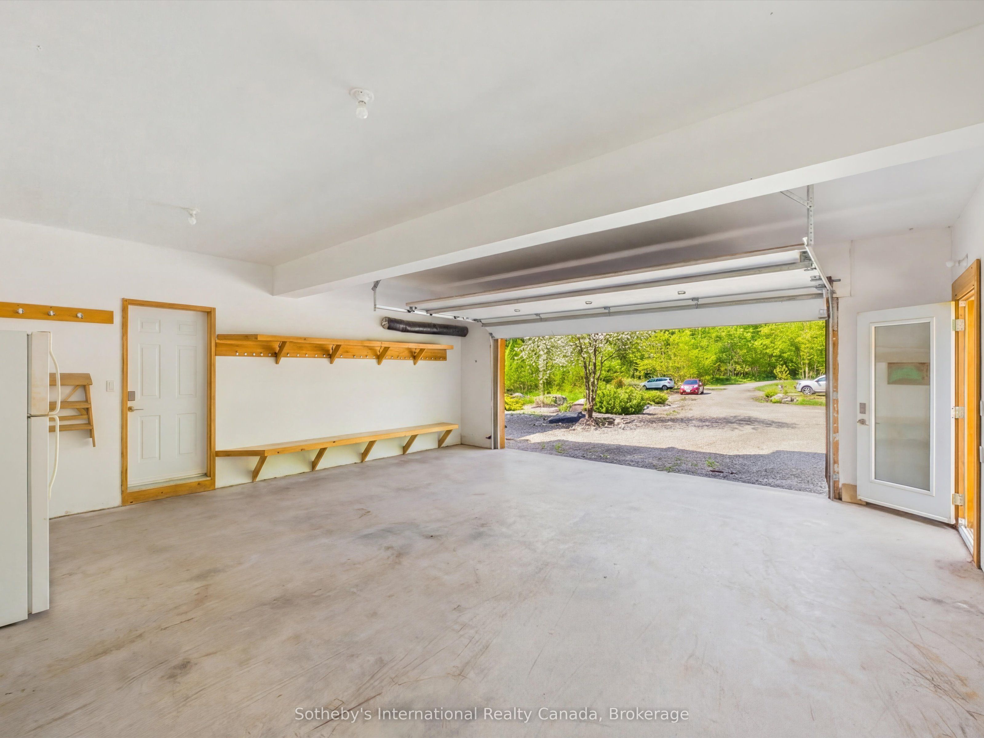 2889 Ahmic Lake Road Property Photo 45