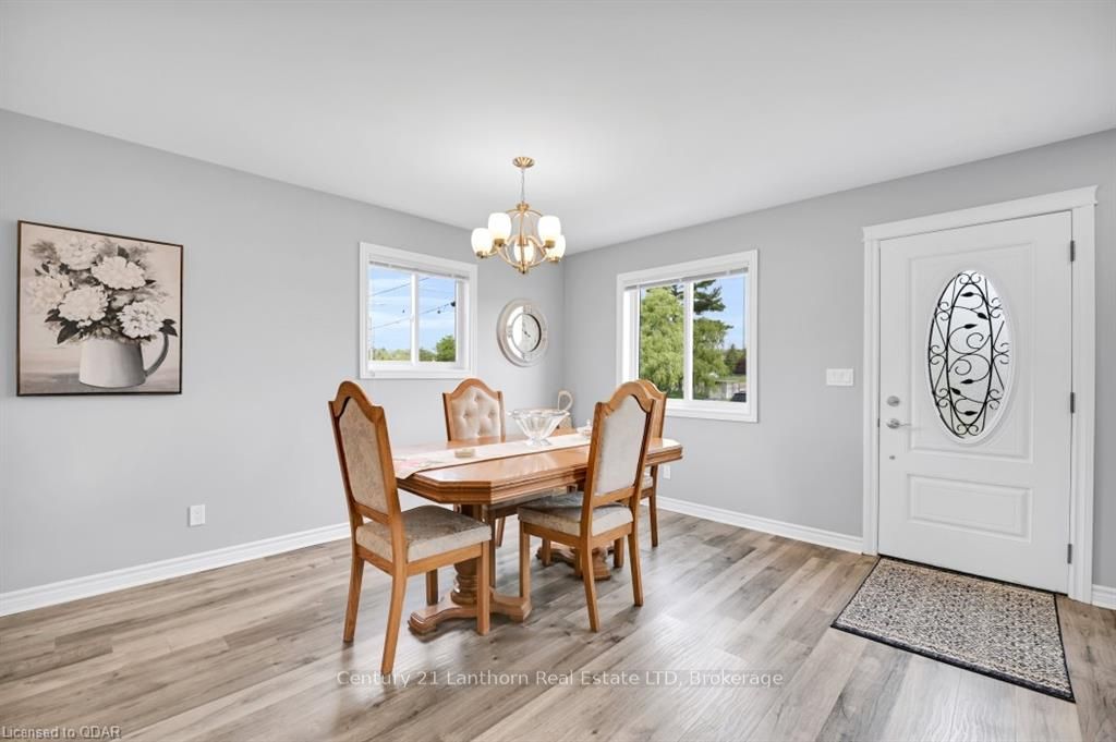 63 Livingstone Avenue E Property Photo 6