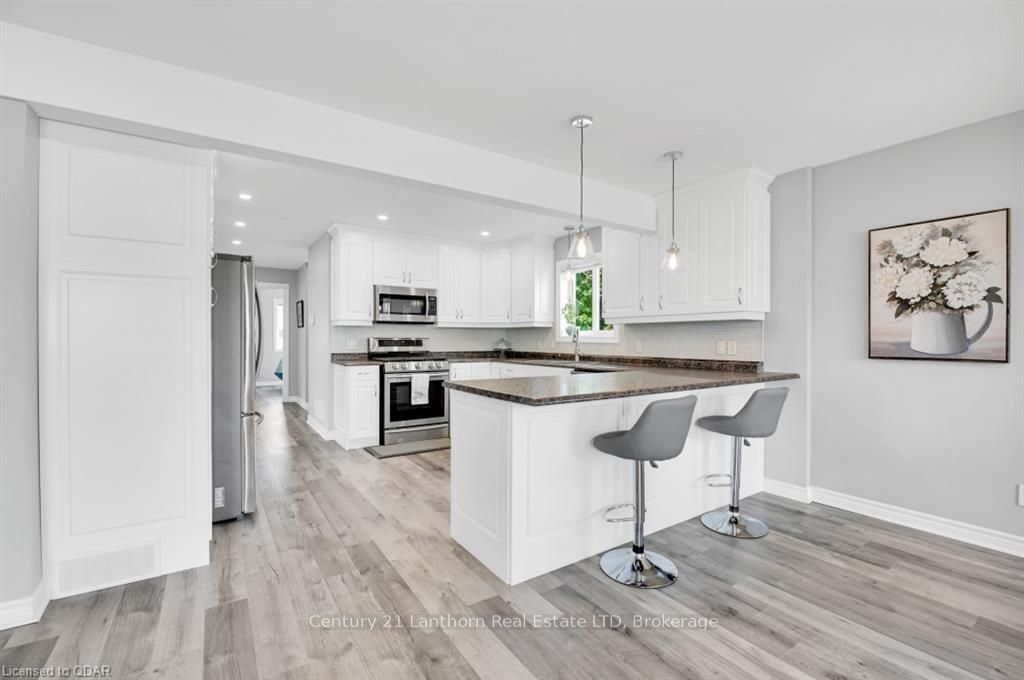 63 Livingstone Avenue E Property Photo 11