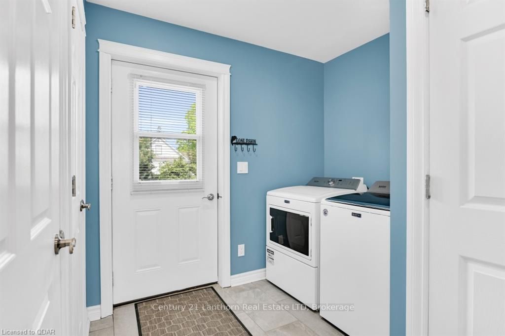 63 Livingstone Avenue E Property Photo 22