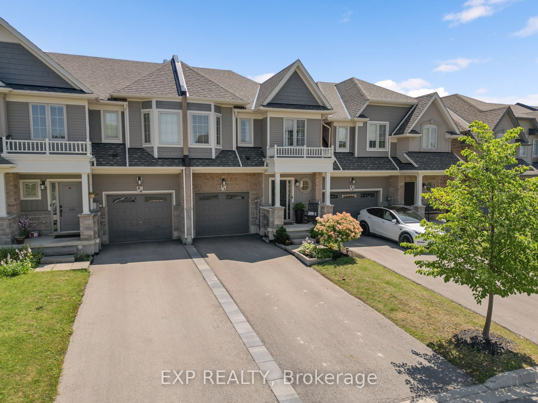 82 Dennis Drive Property Photo 3