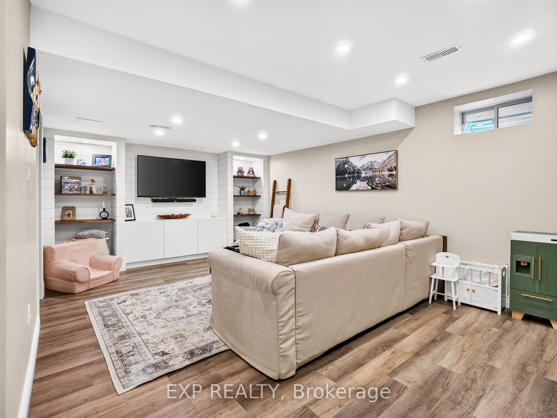 82 Dennis Drive Property Photo 26