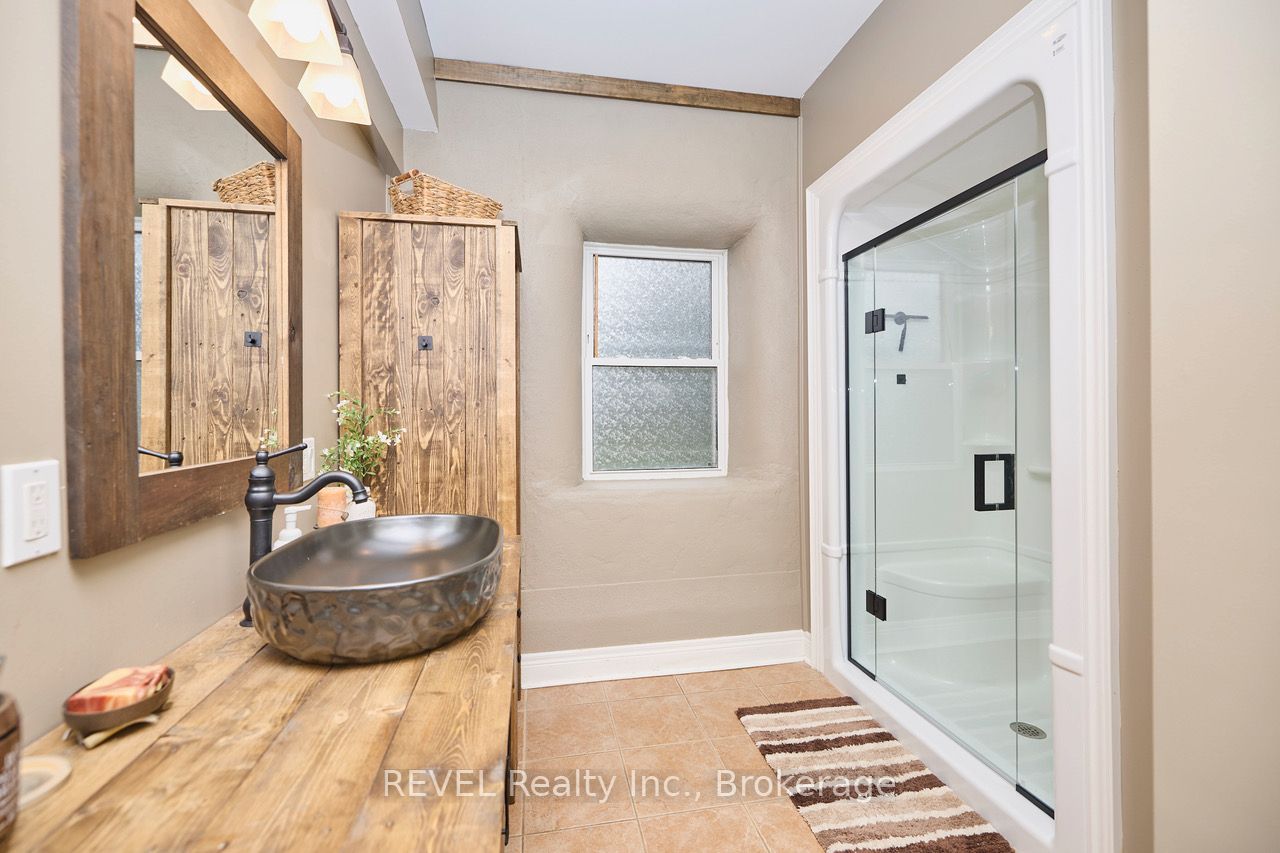 9695 Grassy Brook Road Property Photo 27