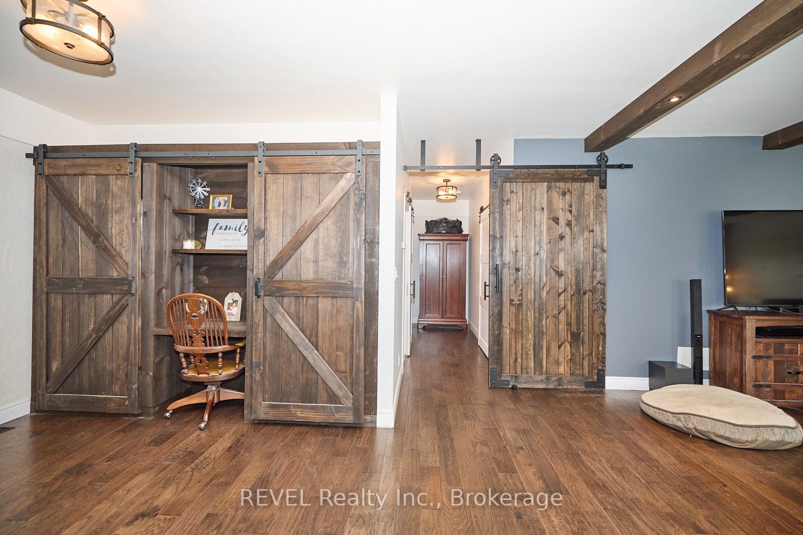 9695 Grassy Brook Road Property Photo 31