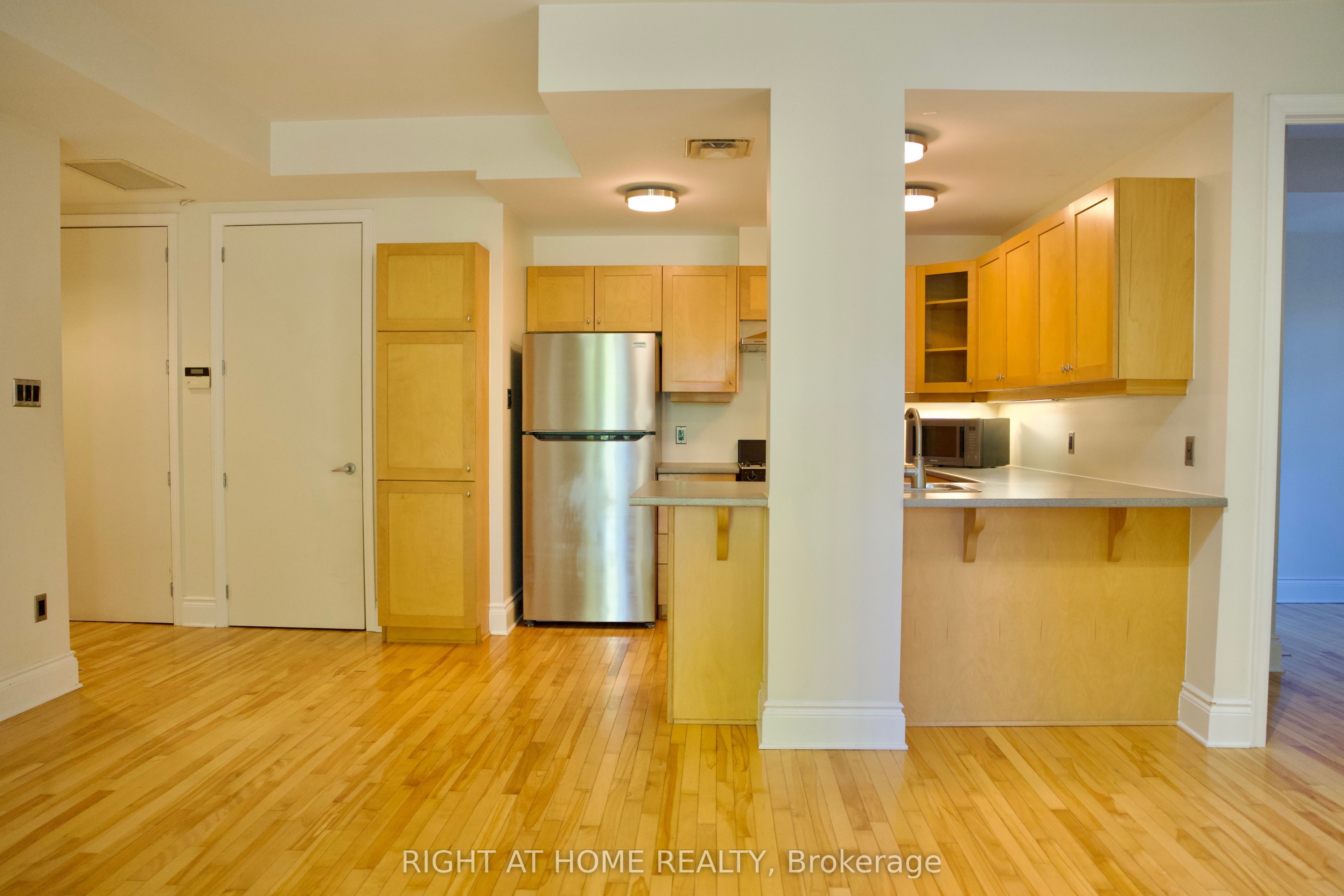 400 Mcleod Street 109 Property Photo 5