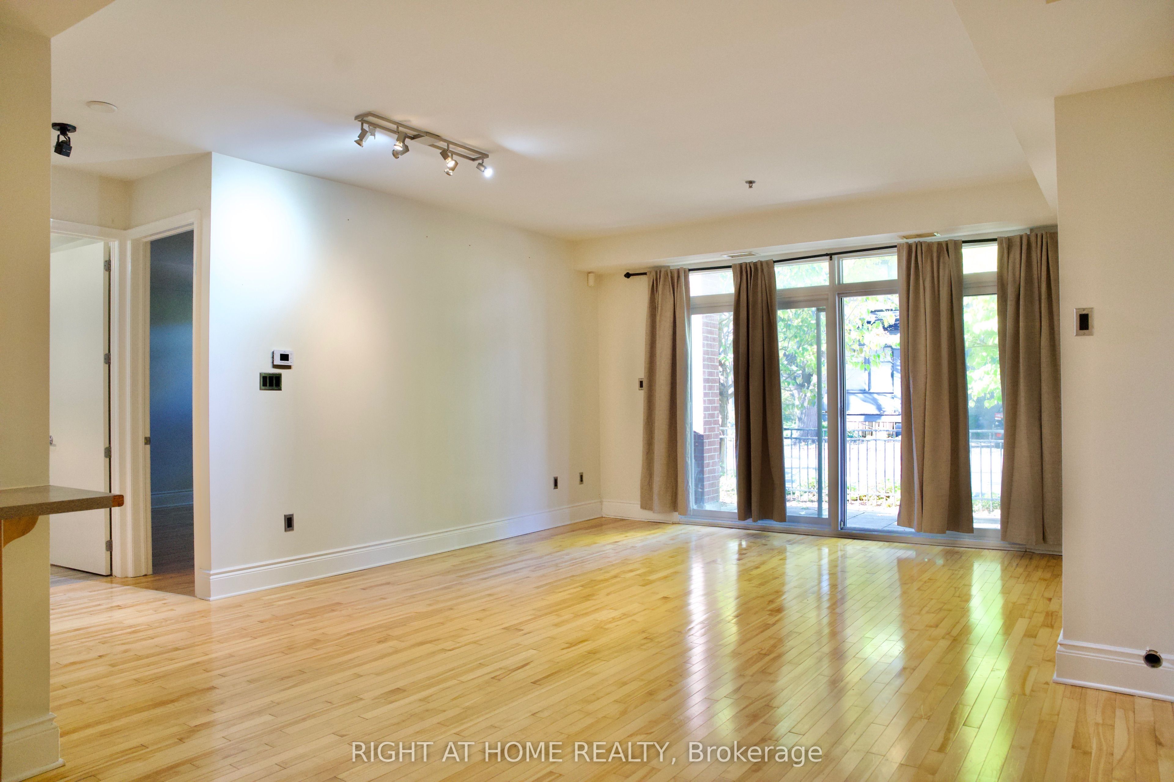 400 Mcleod Street 109 Property Photo 7
