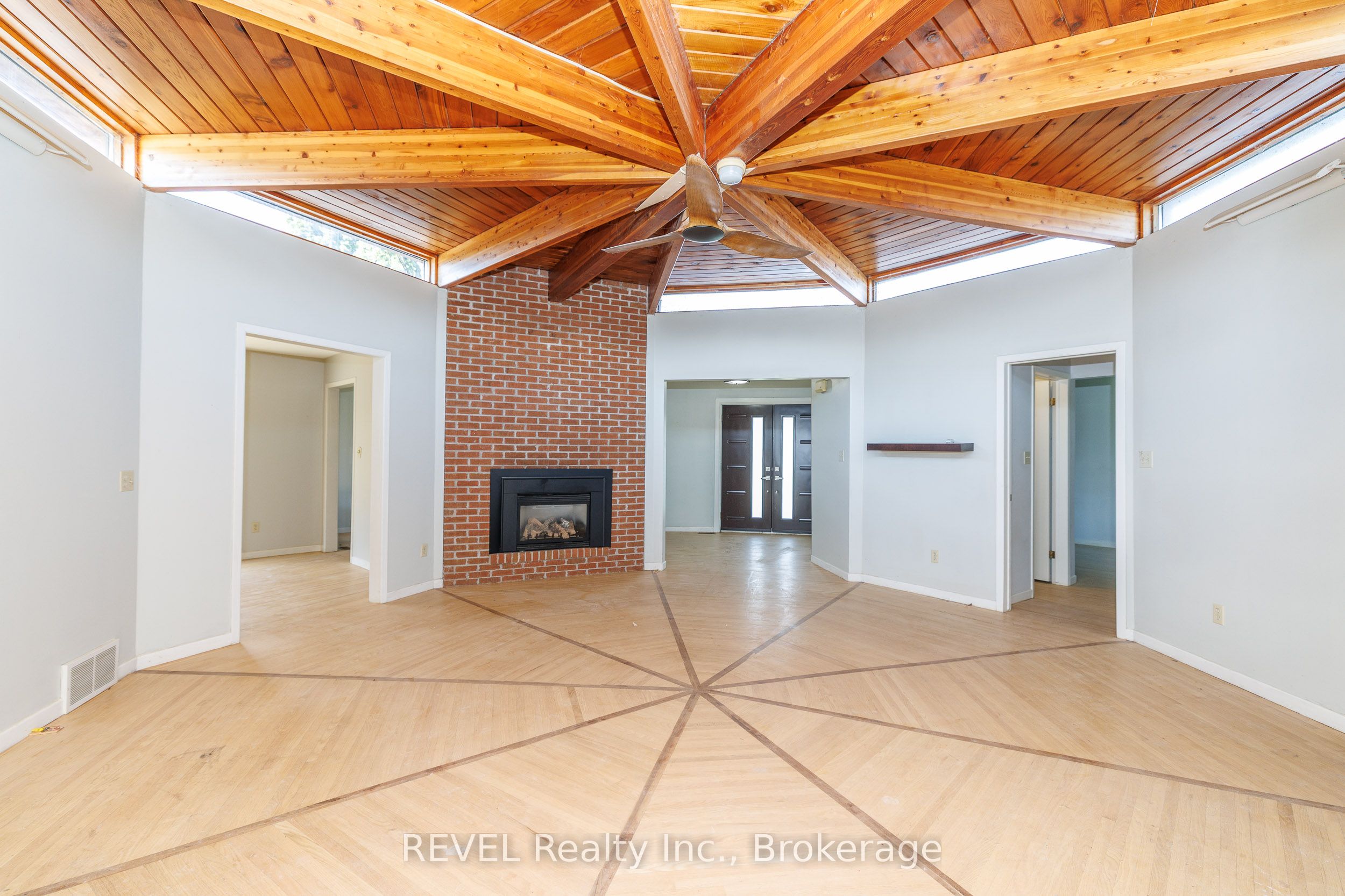 9572 Sodom Road Property Photo 12