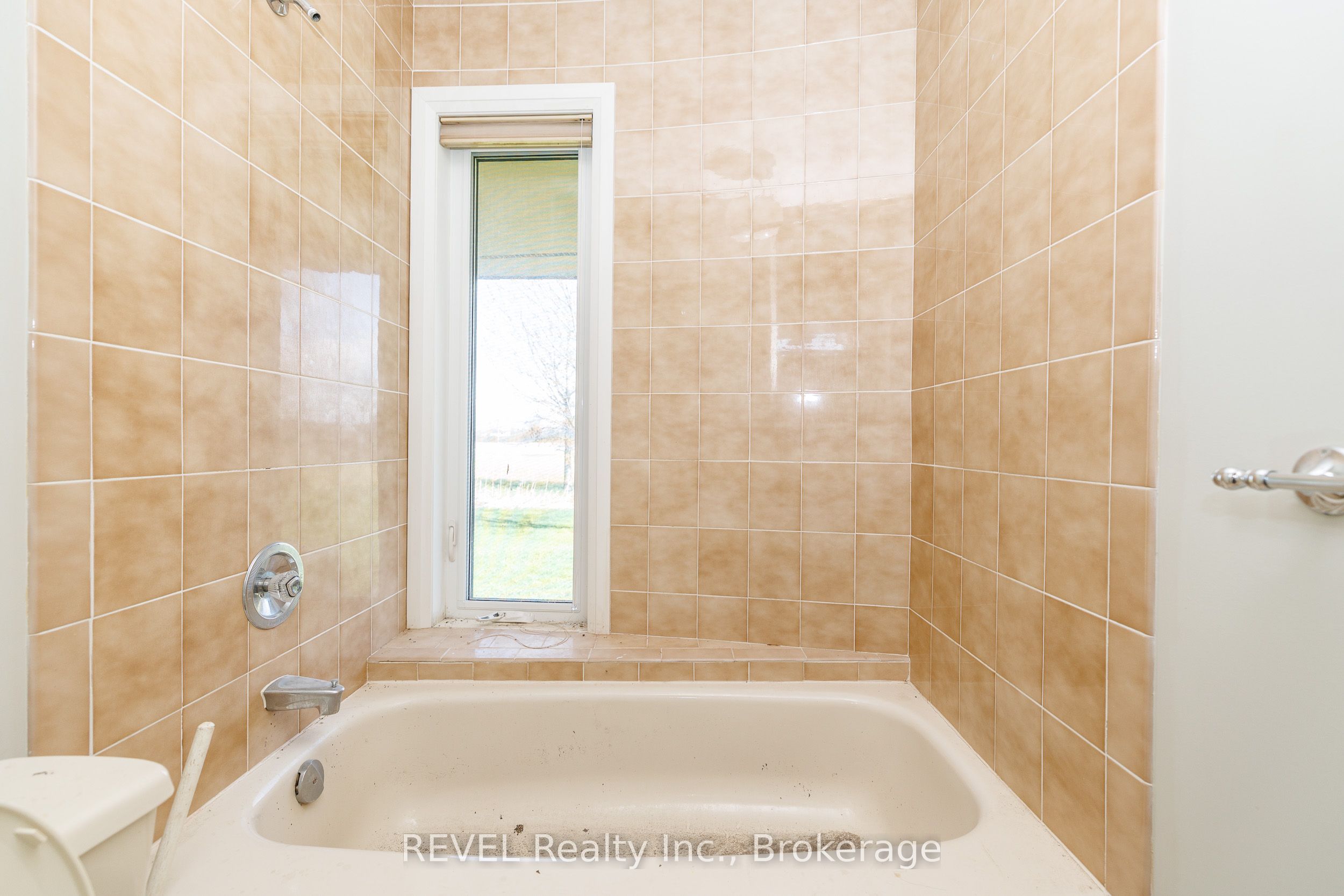 9572 Sodom Road Property Photo 15