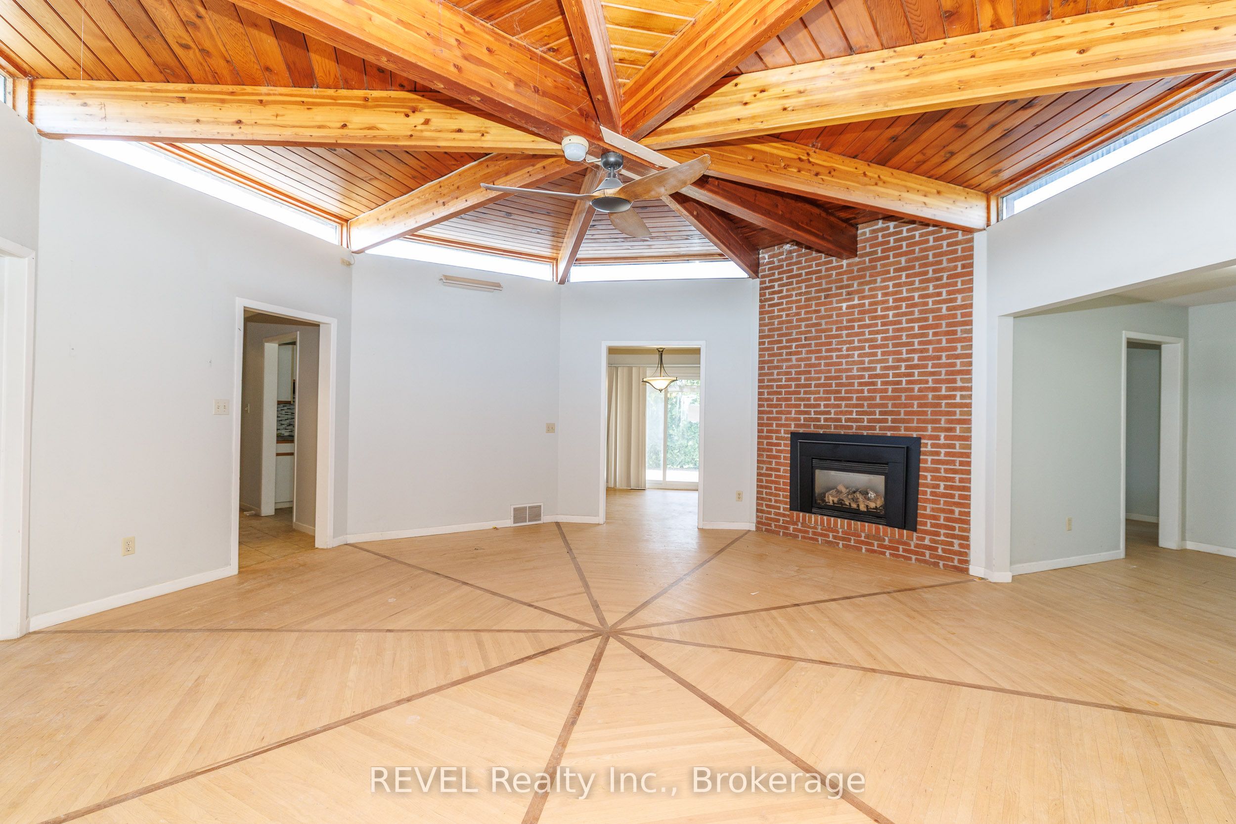 9572 Sodom Road Property Photo 16