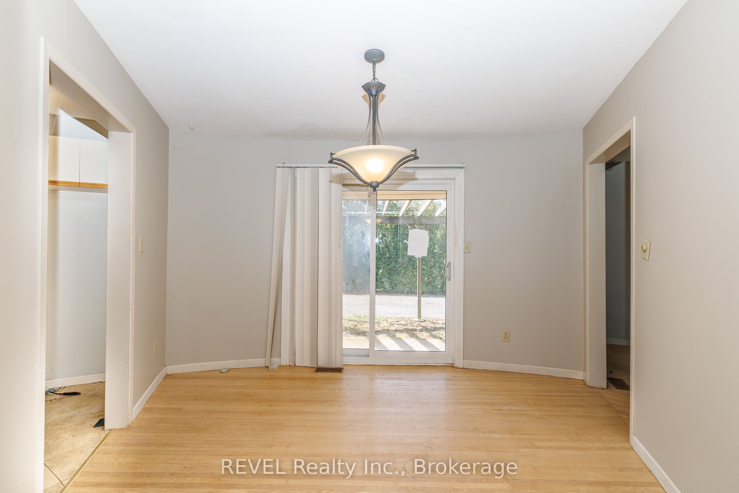 9572 Sodom Road Property Photo 23