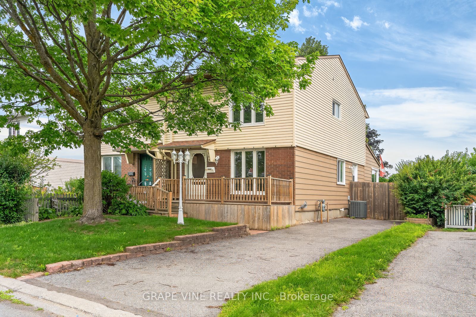 108 Fieldgate Drive Property Photo 1