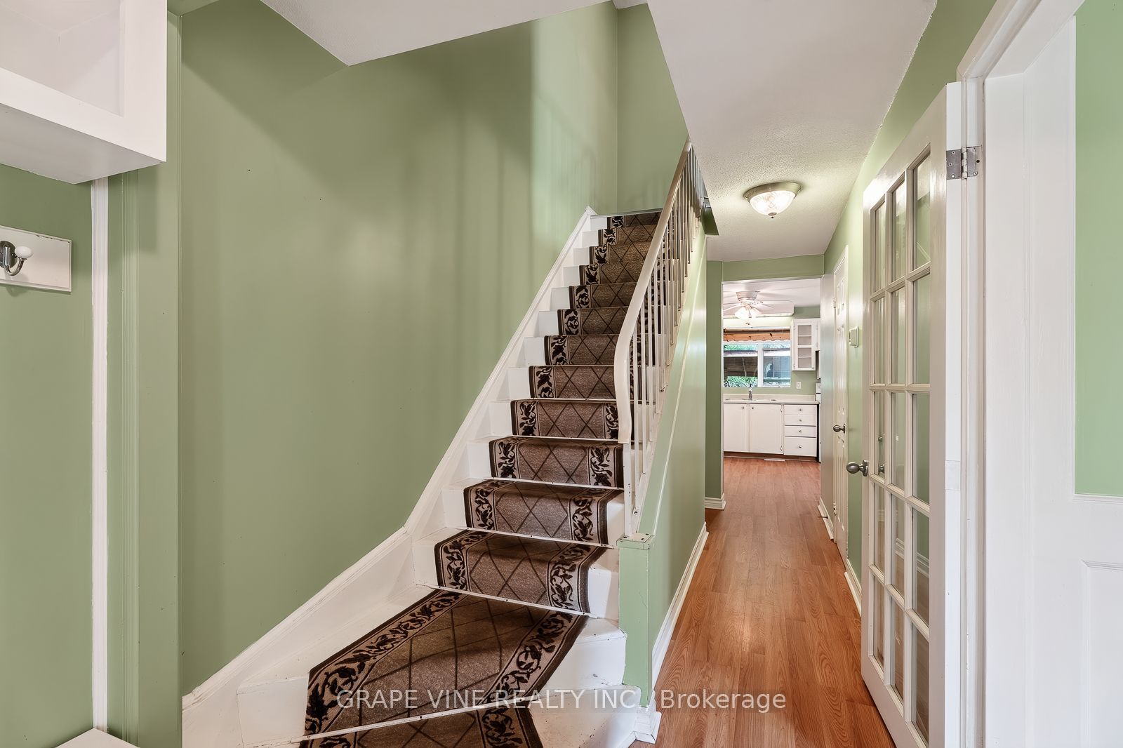 108 Fieldgate Drive Property Photo 4