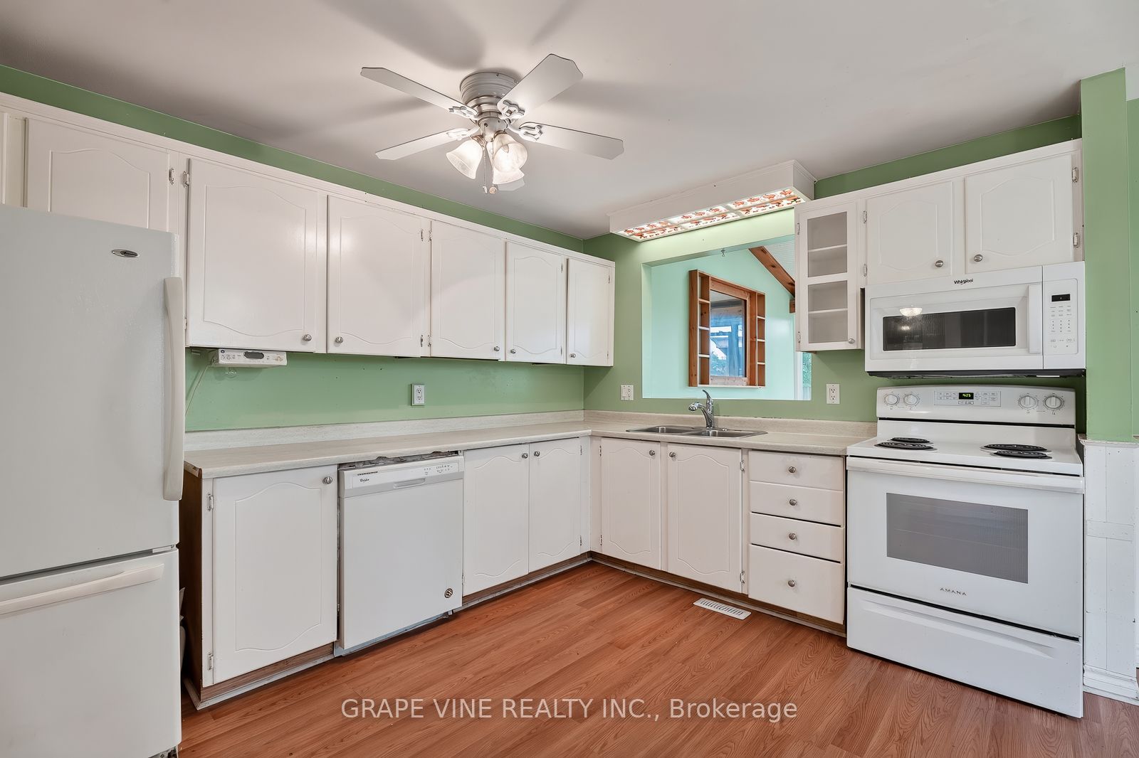 108 Fieldgate Drive Property Photo 11