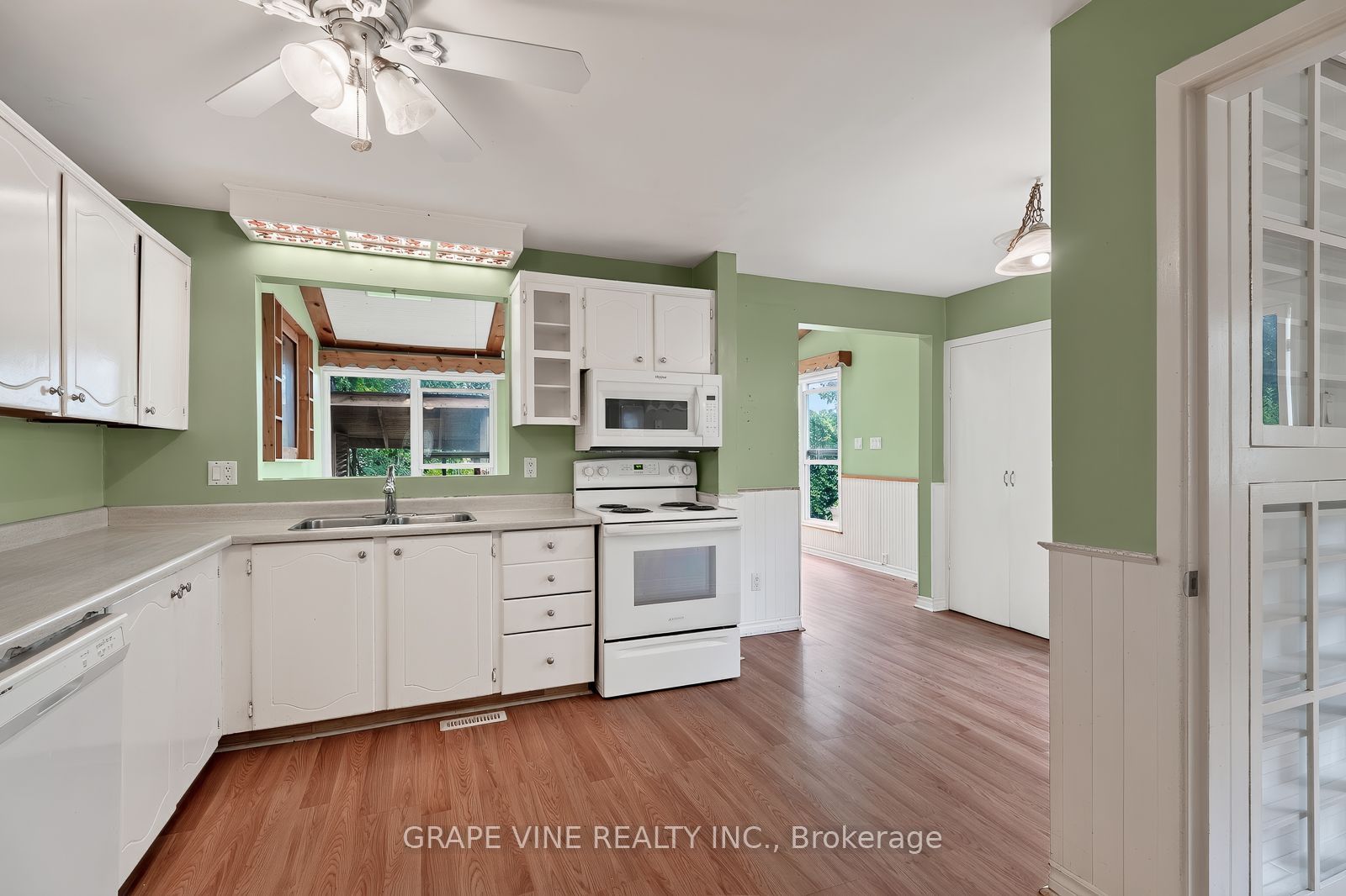 108 Fieldgate Drive Property Photo 12