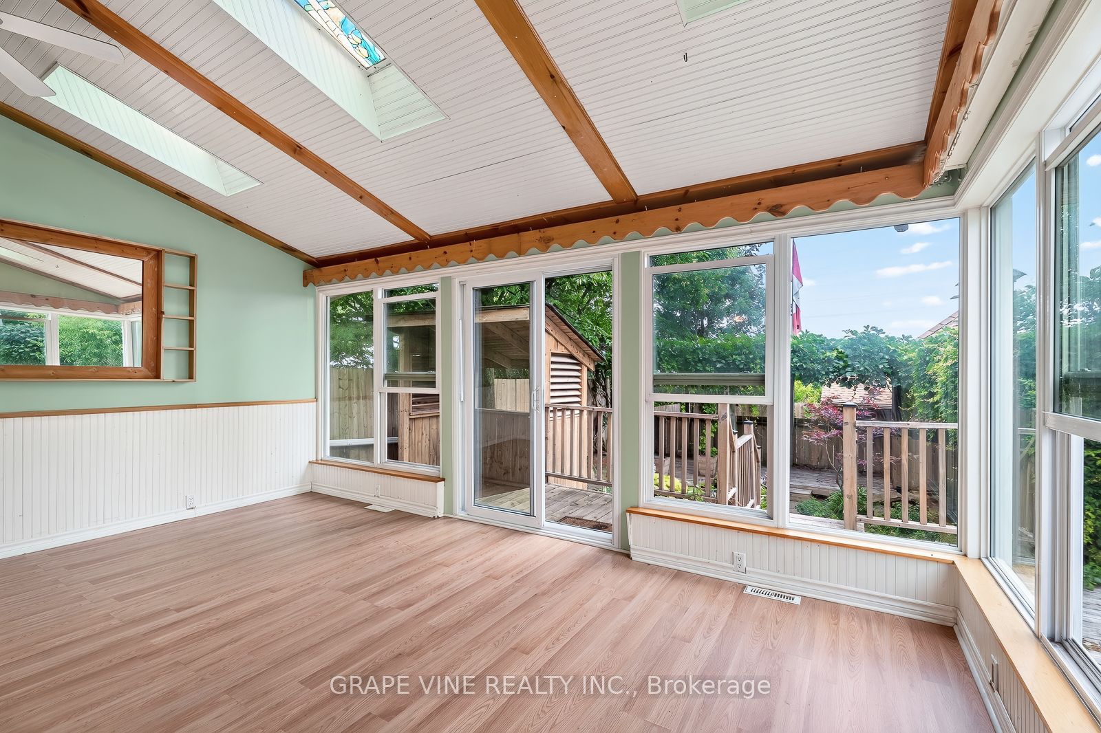 108 Fieldgate Drive Property Photo 15