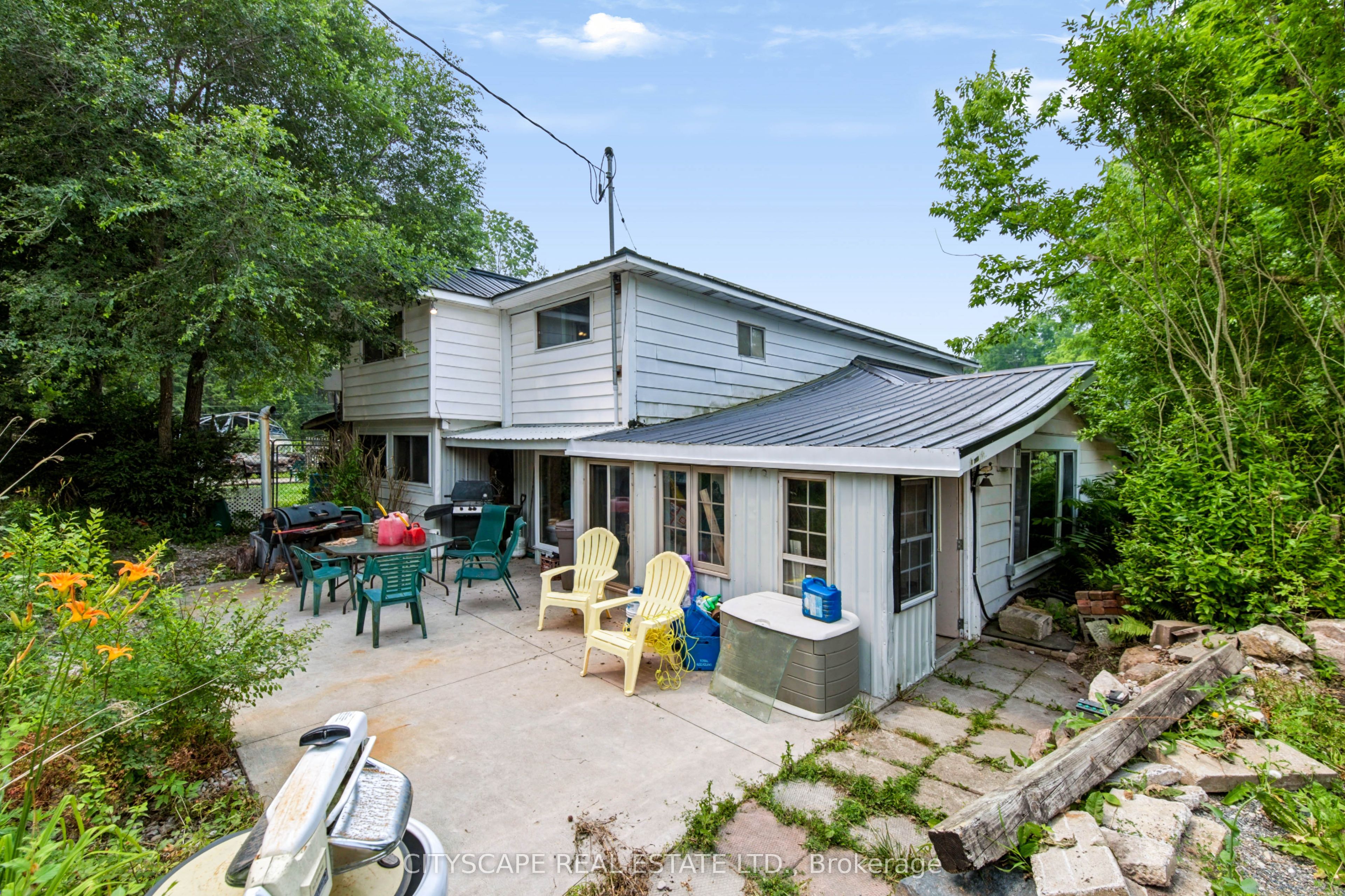 12 Enos Street Property Photo 2