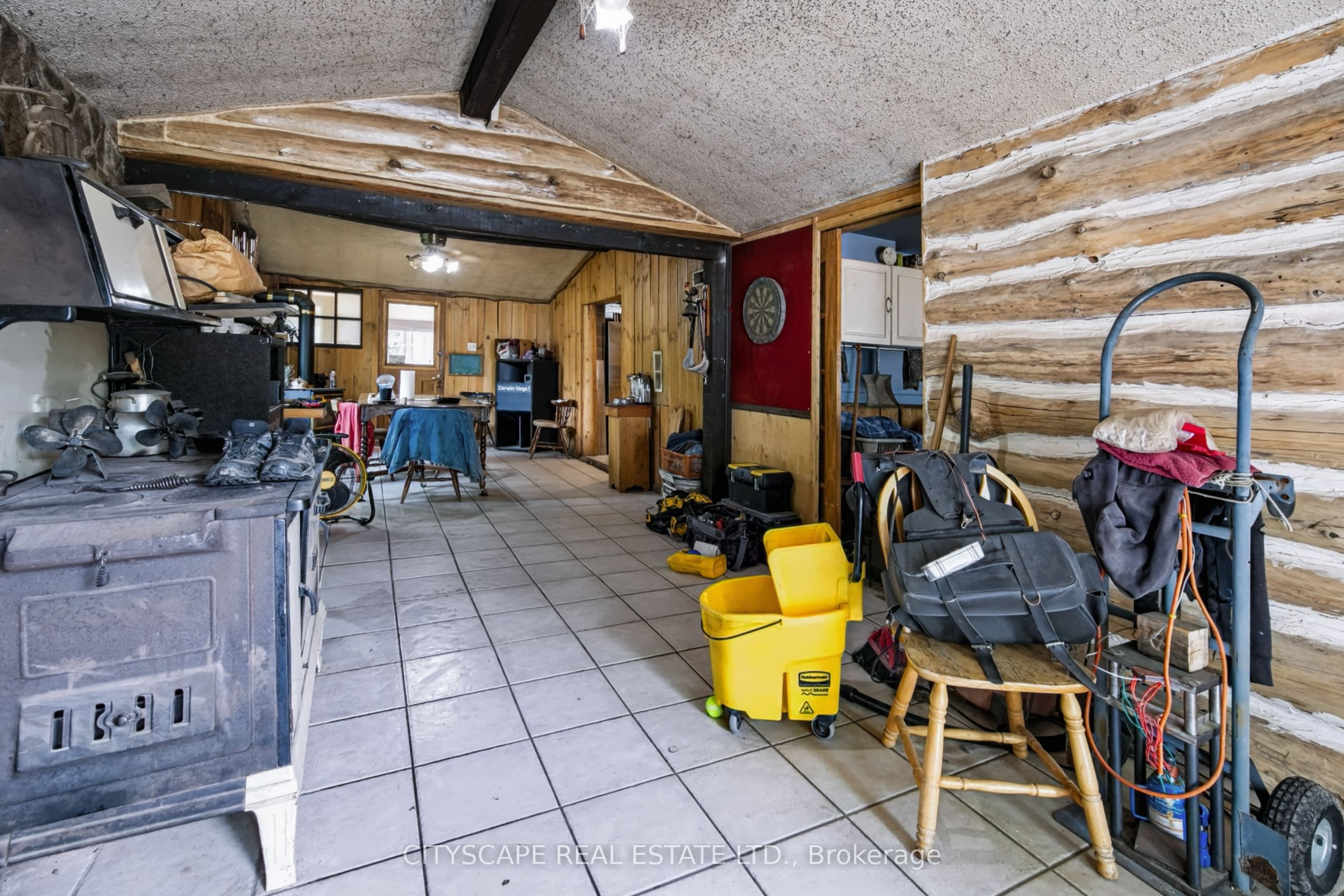 12 Enos Street Property Photo 14