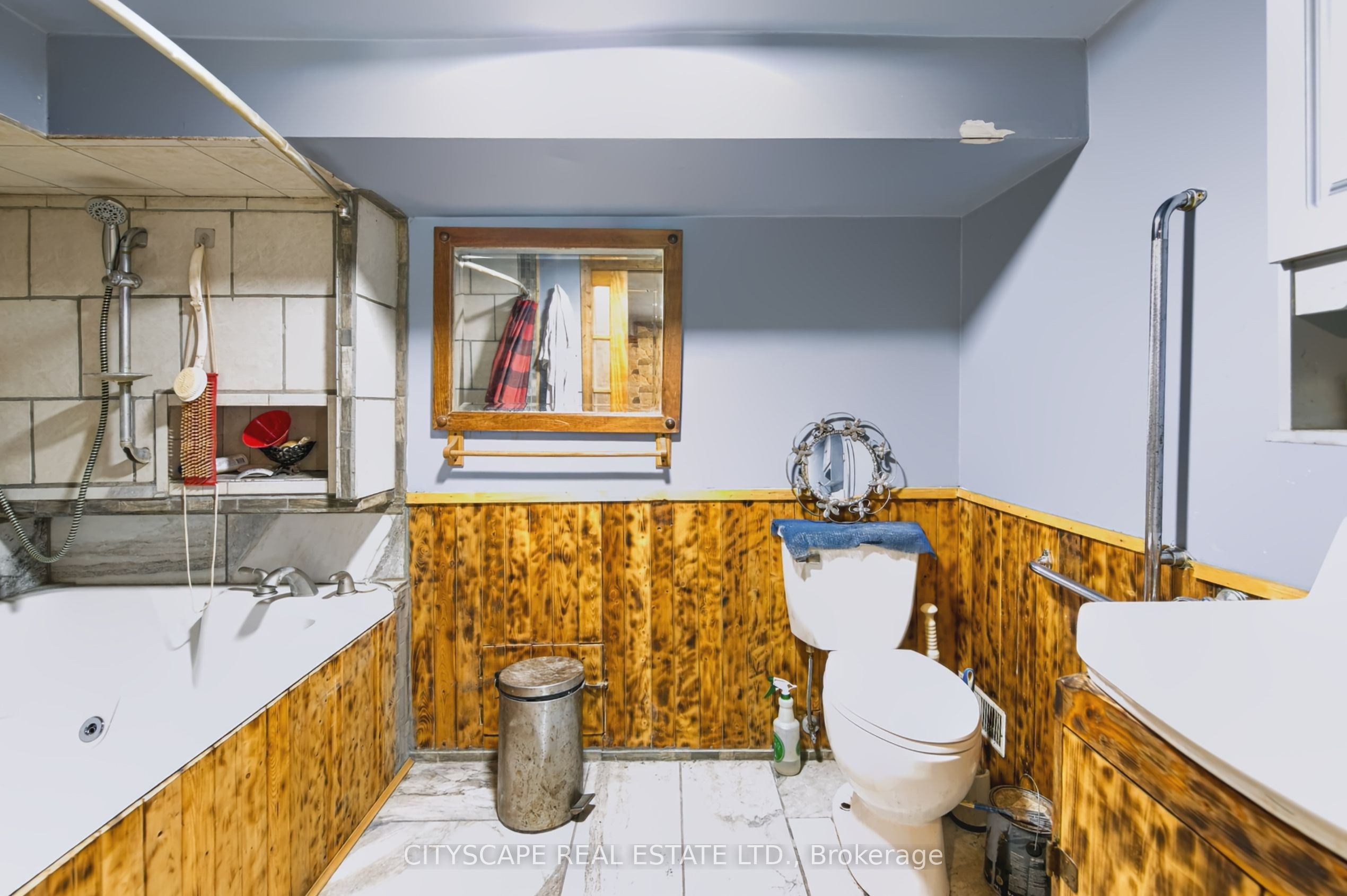 12 Enos Street Property Photo 15