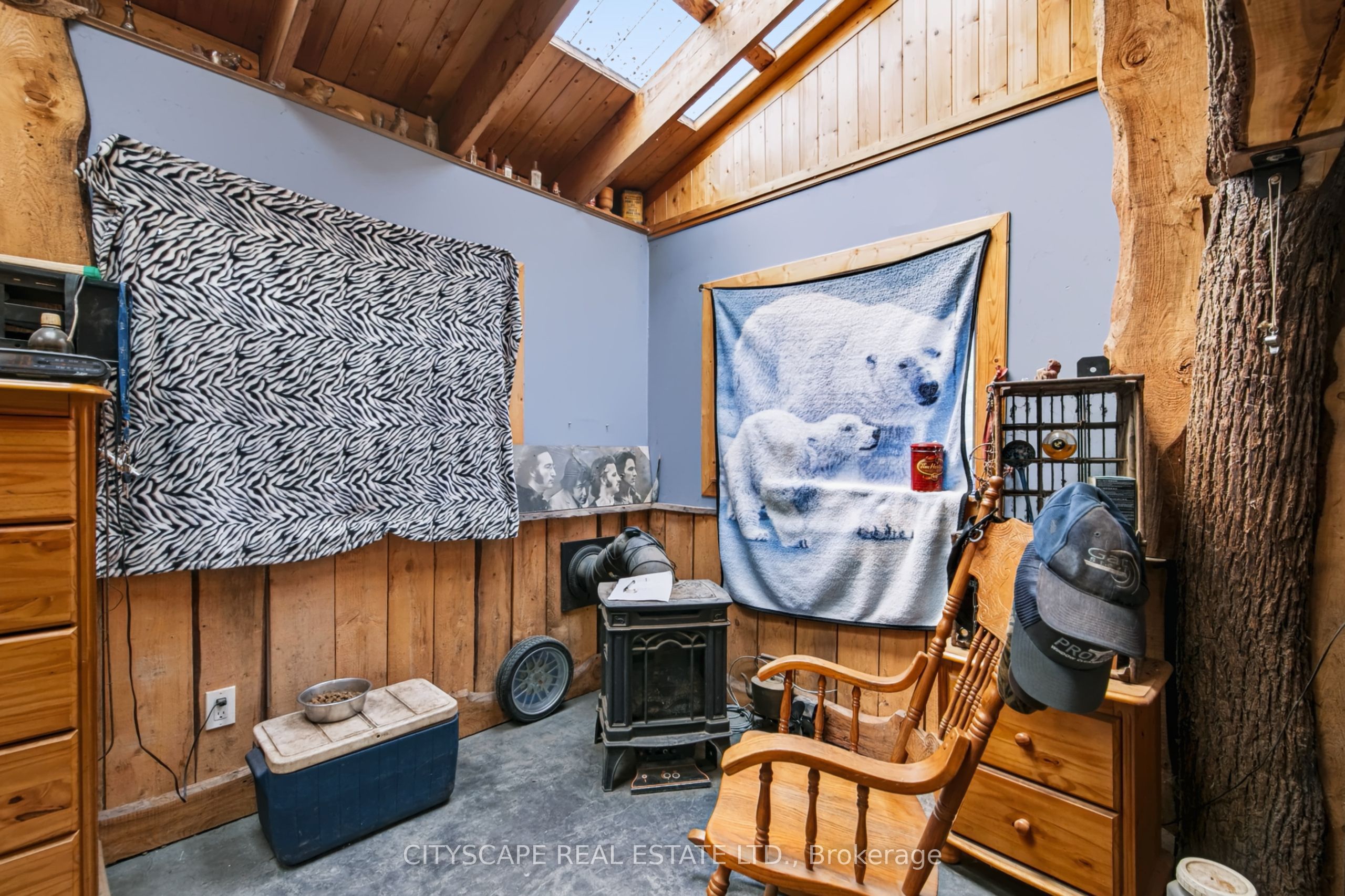 12 Enos Street Property Photo 16