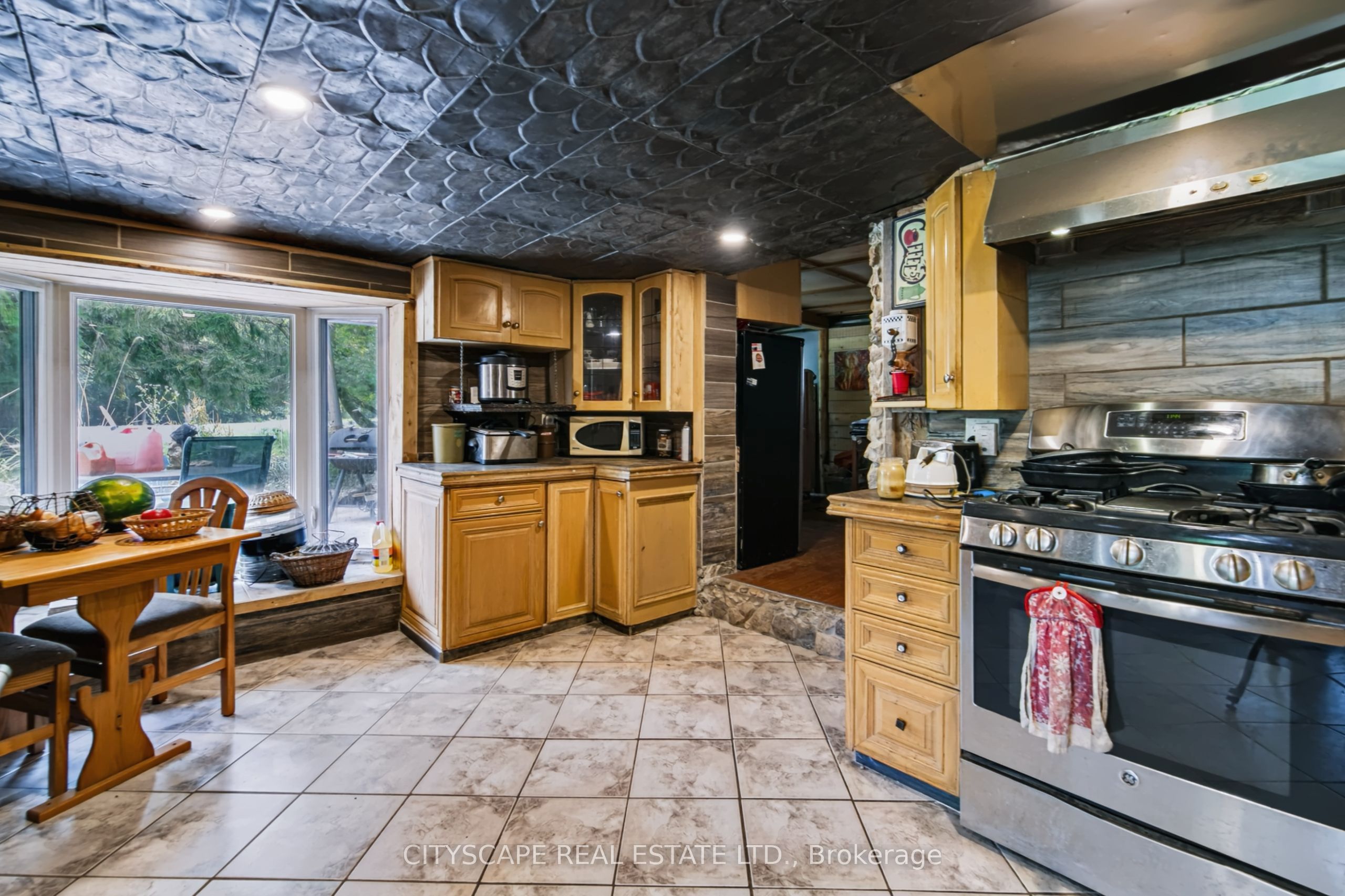 12 Enos Street Property Photo 26