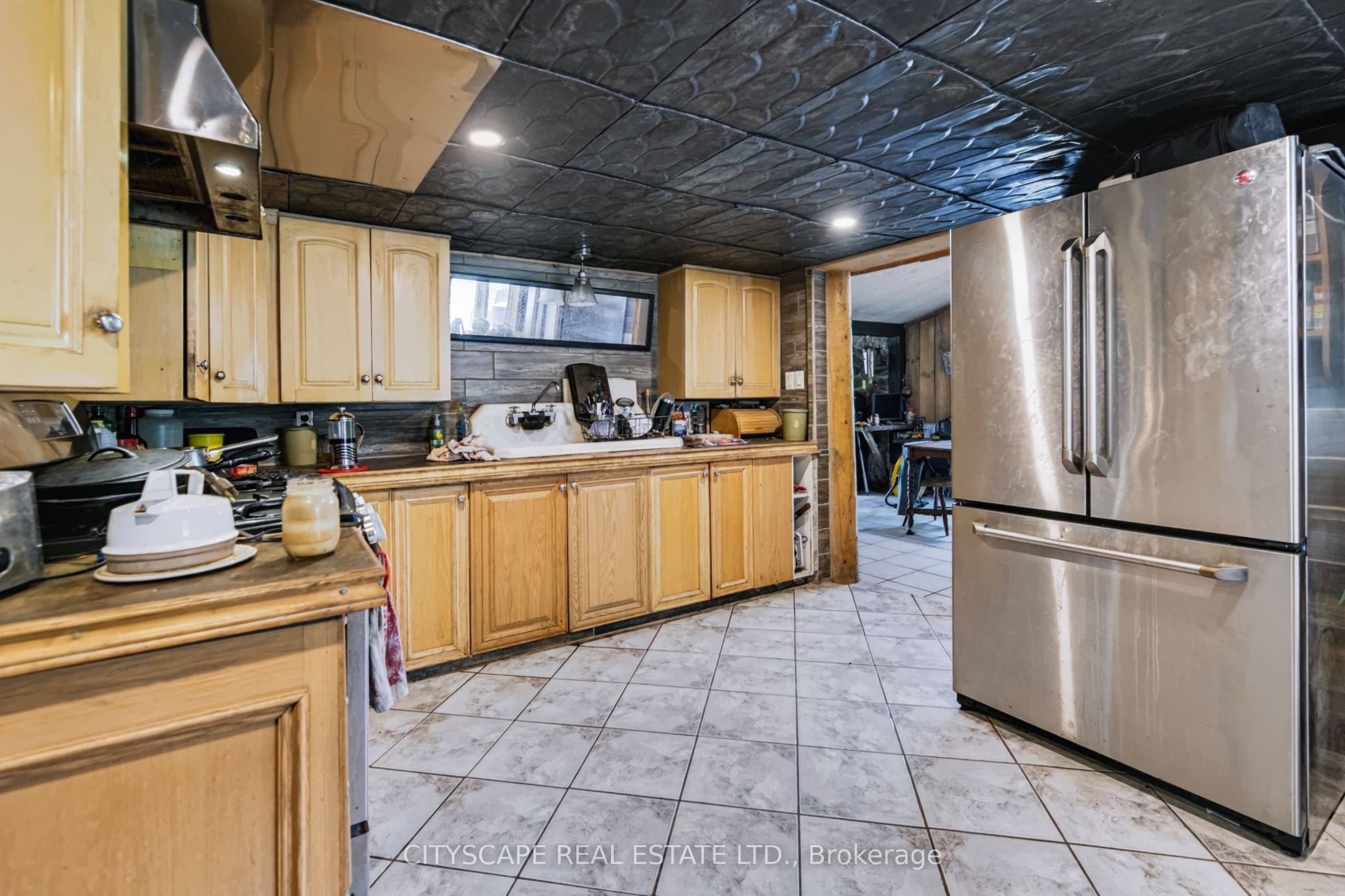12 Enos Street Property Photo 27