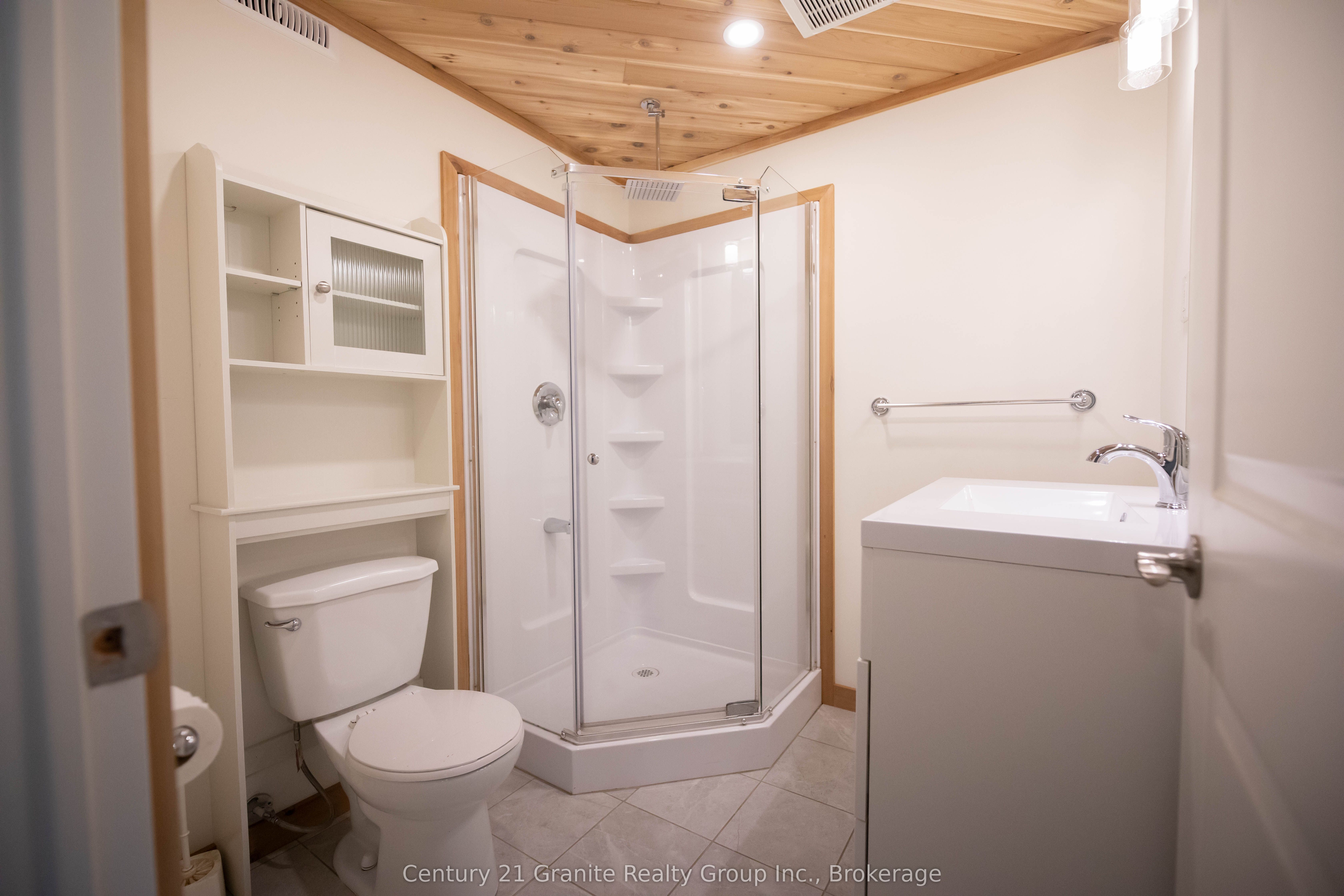 1160 Kennisis Lake Road Property Photo 21