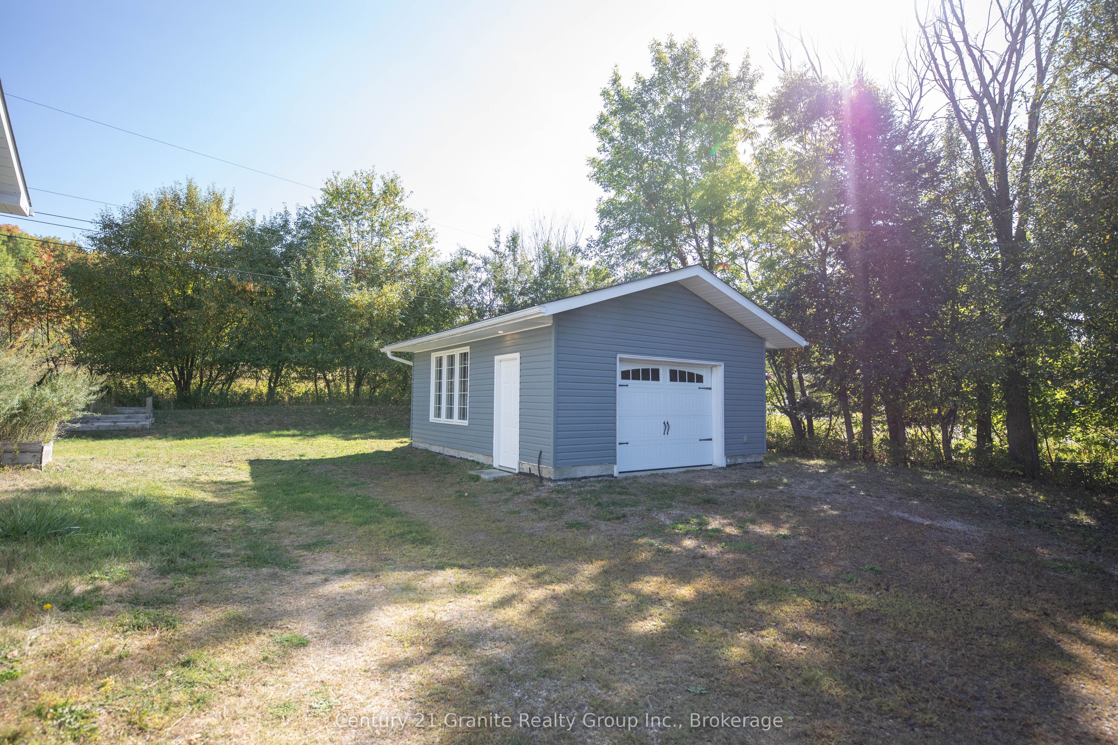 1160 Kennisis Lake Road Property Photo 27