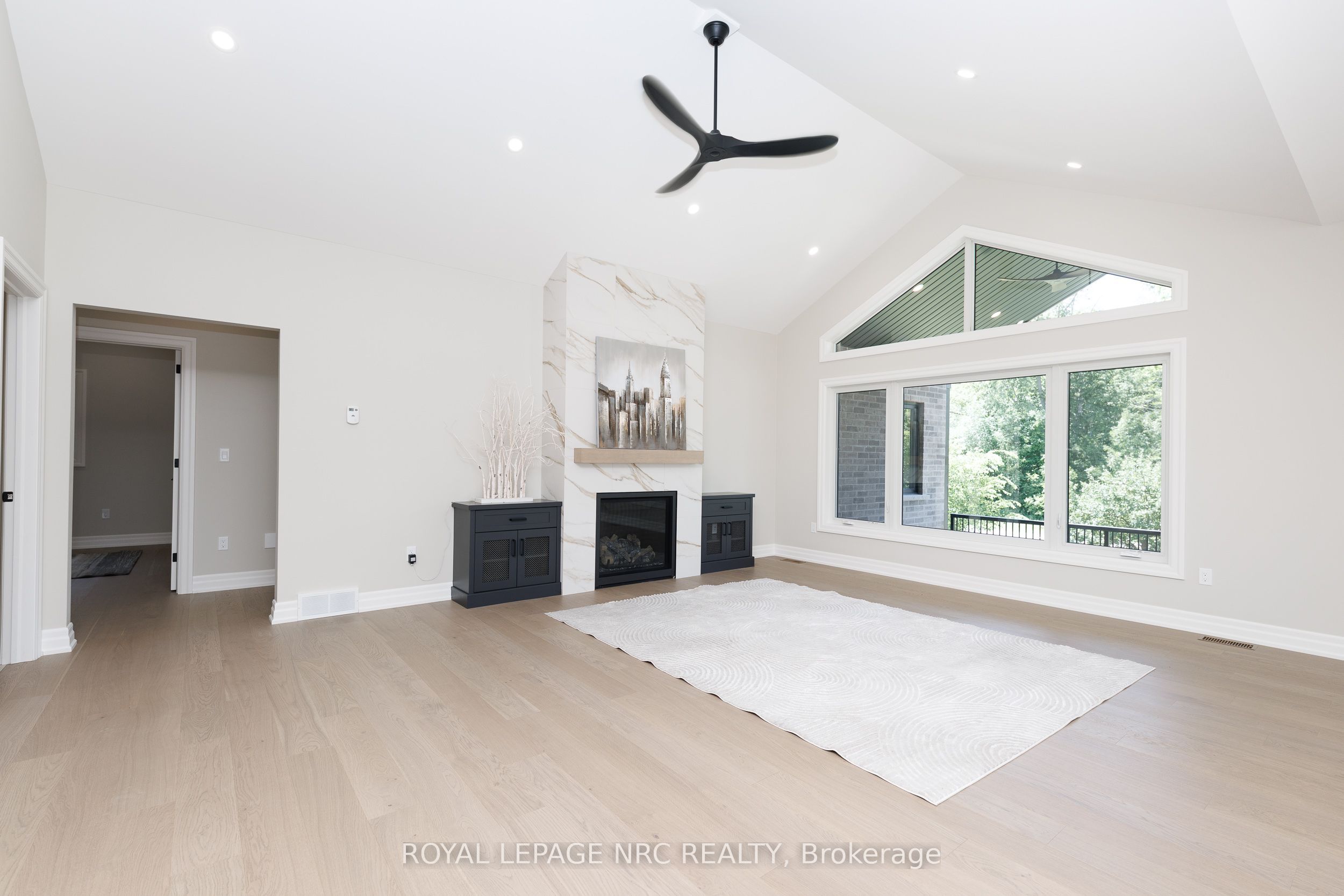270 Lancaster Drive Property Photo 10