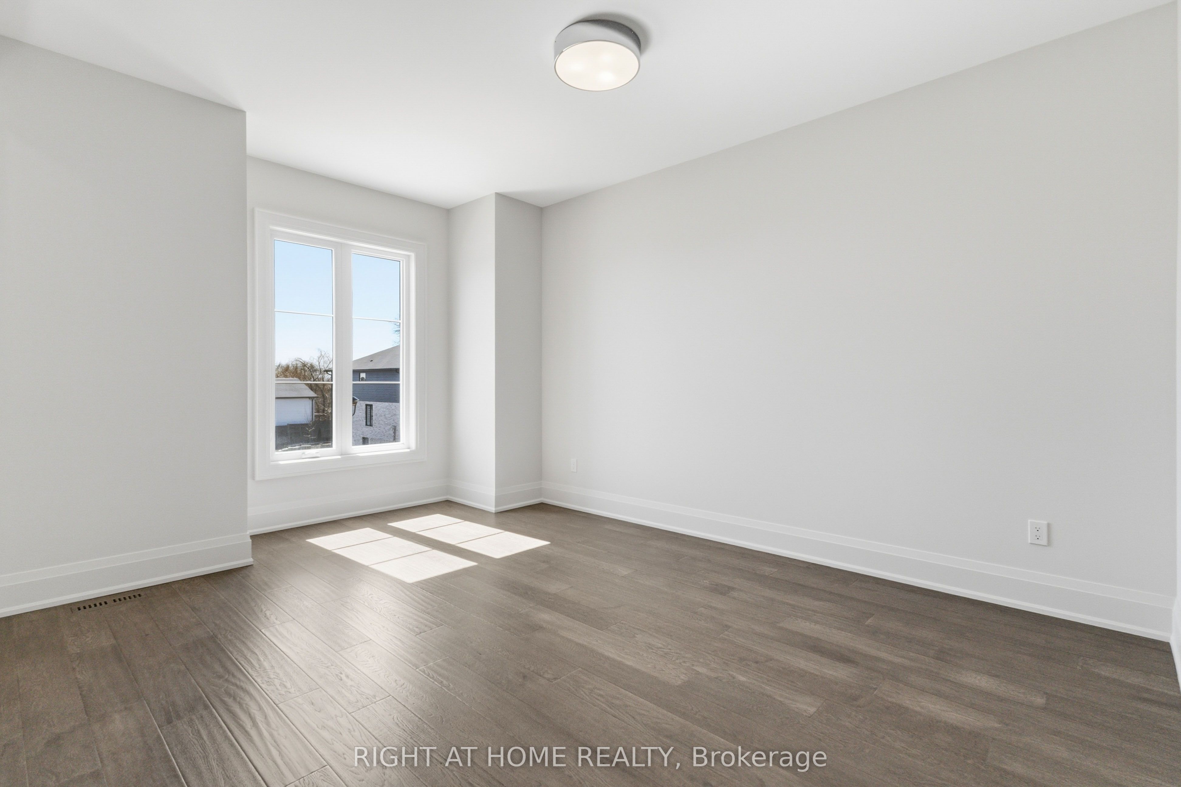 326 Manhattan Drive Property Photo 43